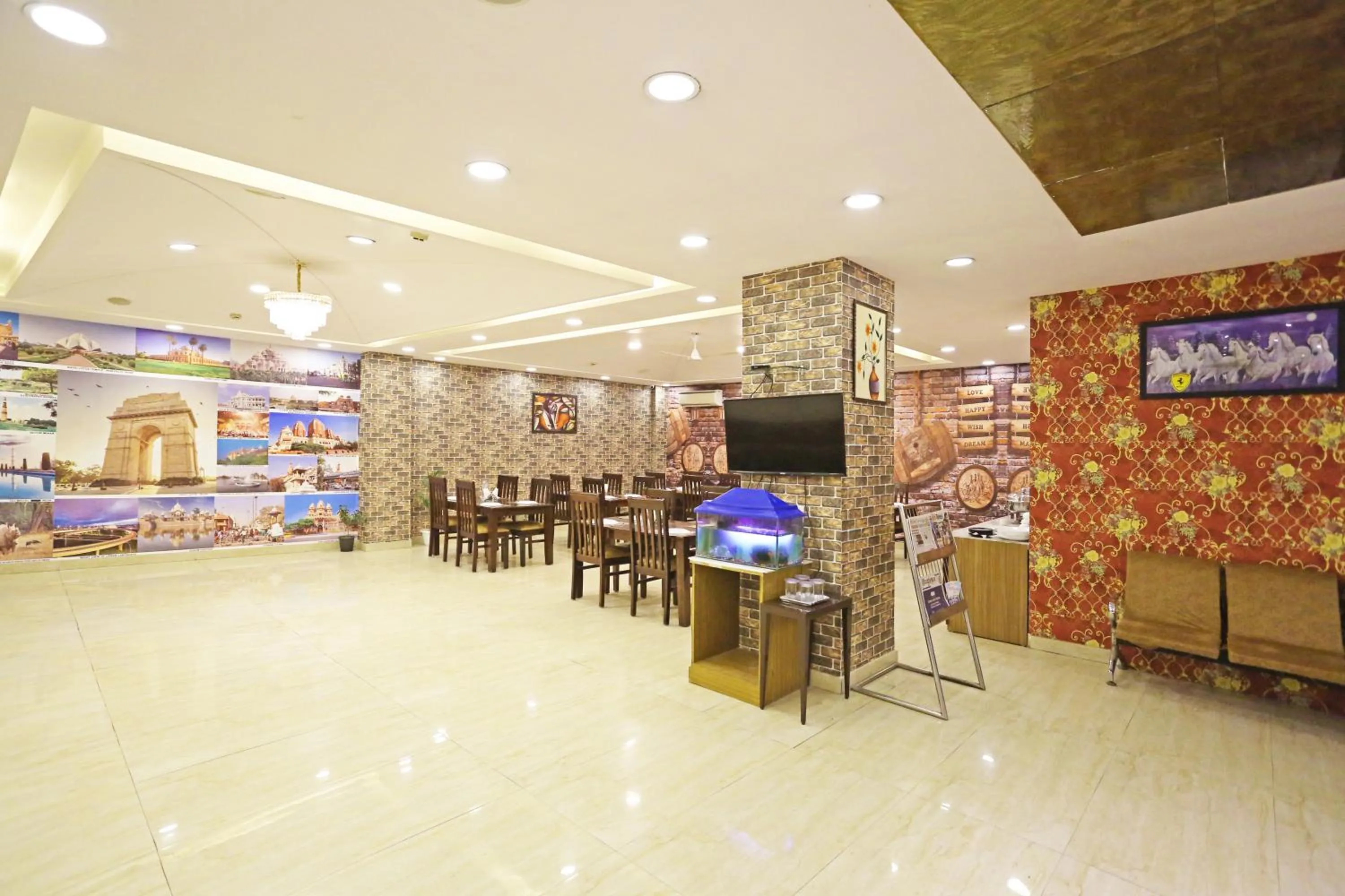Restaurant/places to eat in Hotel D'Capitol - Delhi Airport