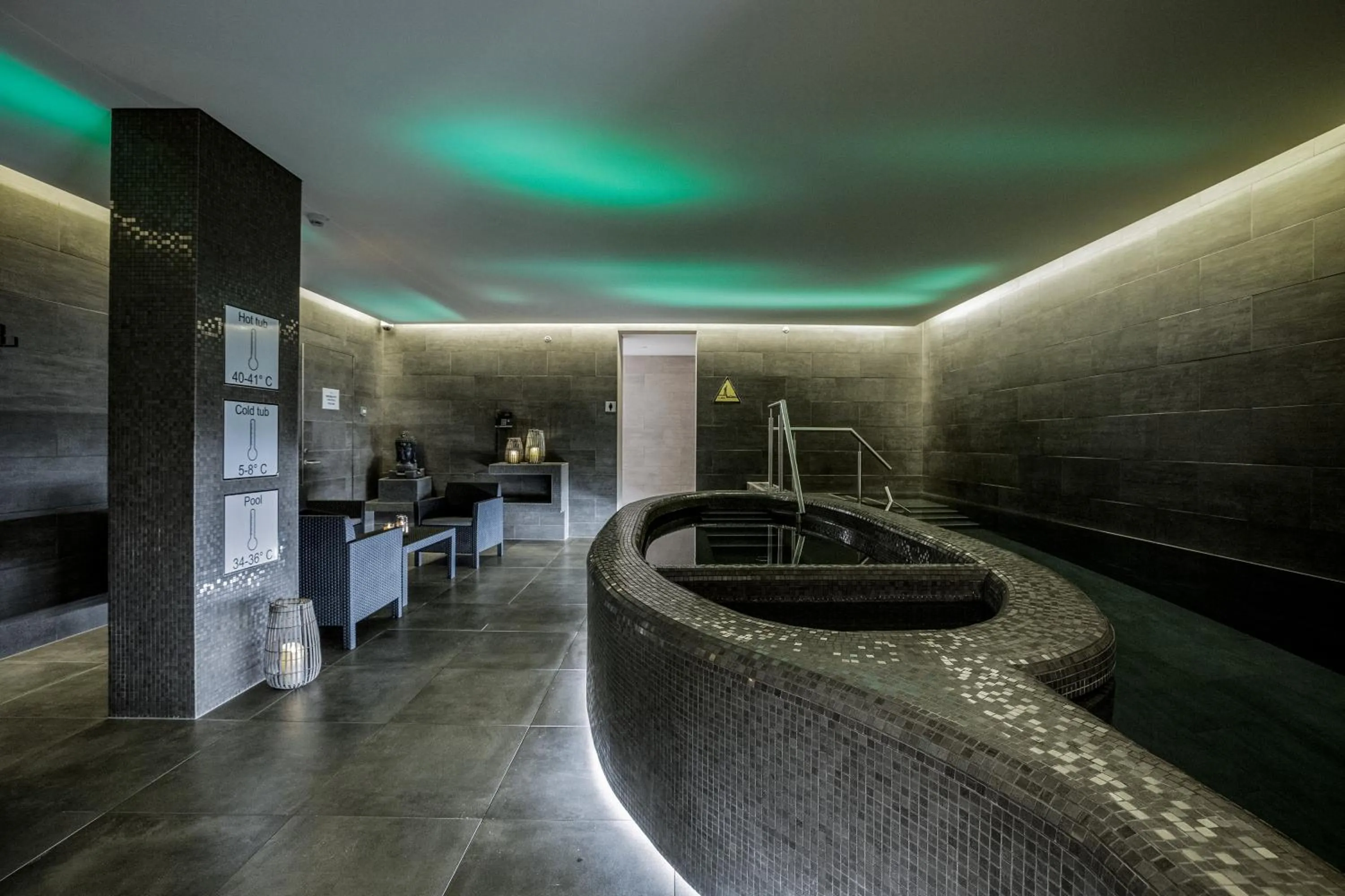 Spa and wellness centre/facilities in Hotel Ísland – Spa & Wellness Hotel