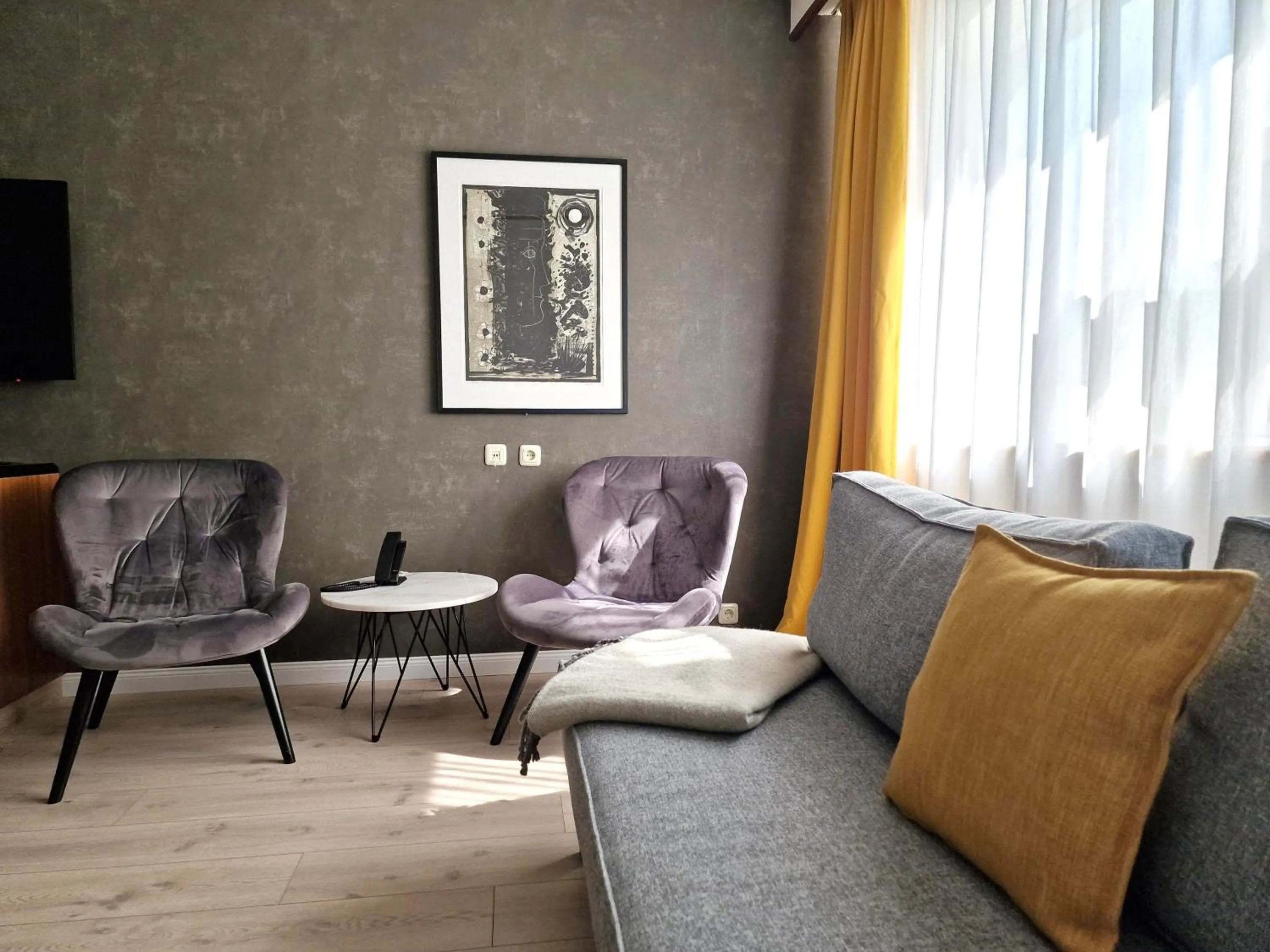 Seating area in Hotel Ísland – Spa & Wellness Hotel