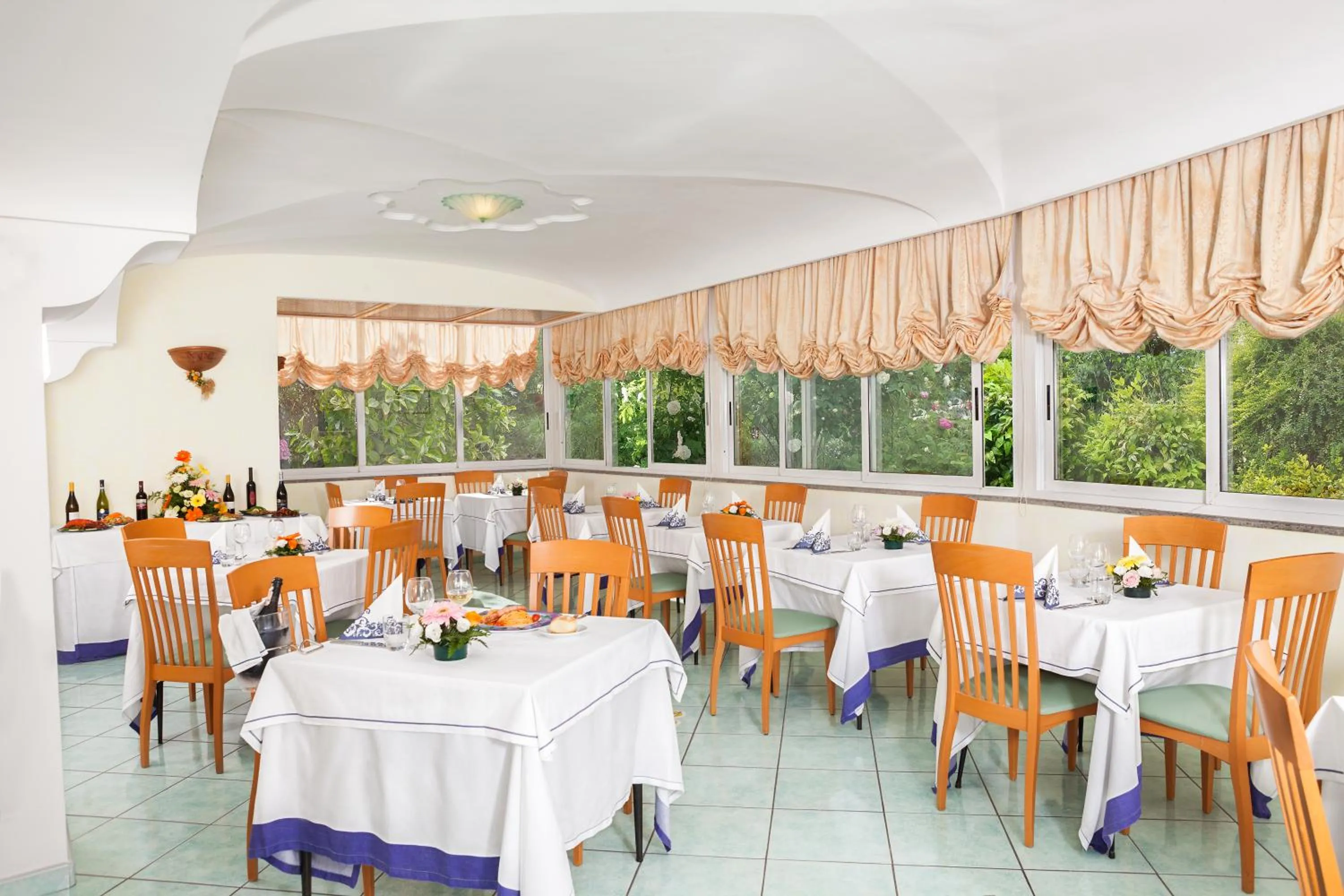 Restaurant/places to eat in Hotel Villa Sirena - Thermae & SPA