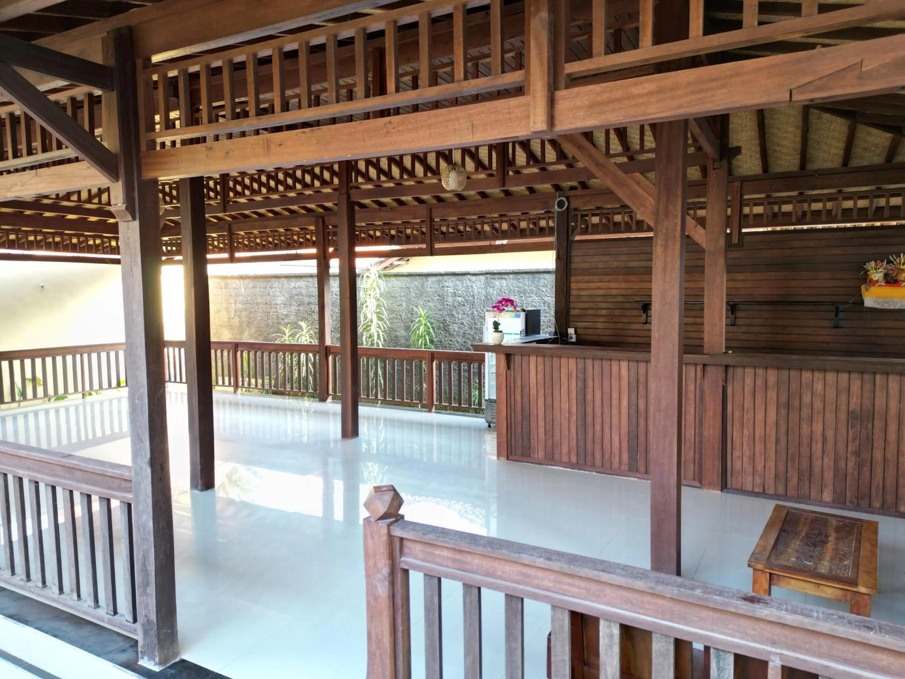 Restaurant/places to eat in Villa Vilah