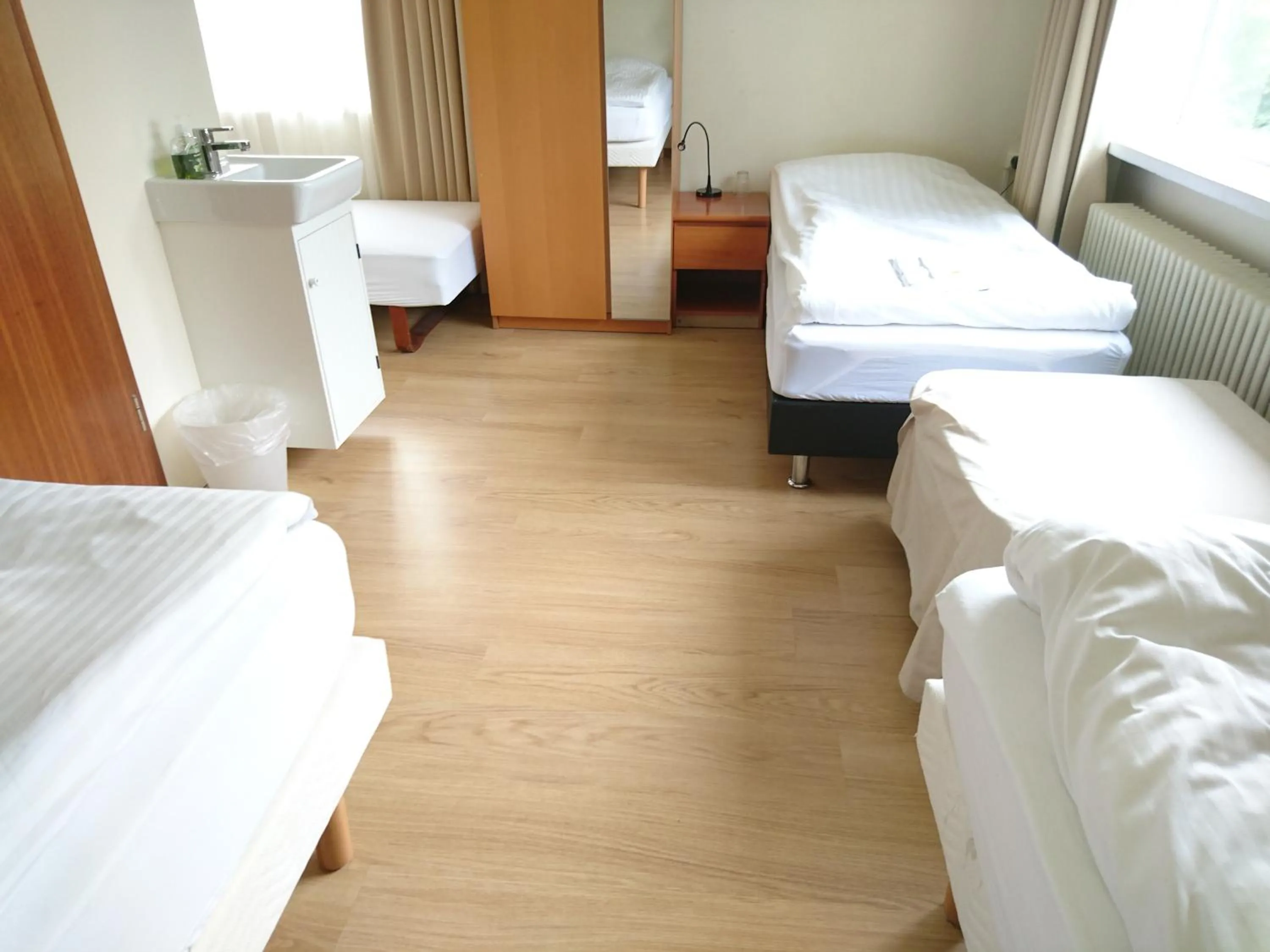 Bedroom, Bed in Alba Guesthouse