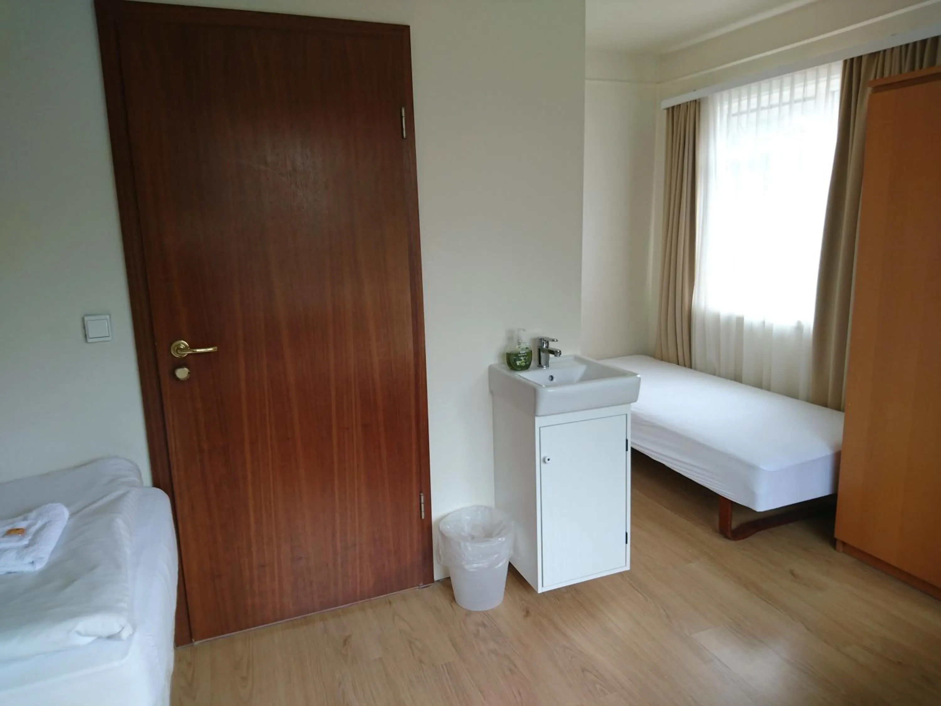 Bedroom, Bed in Alba Guesthouse