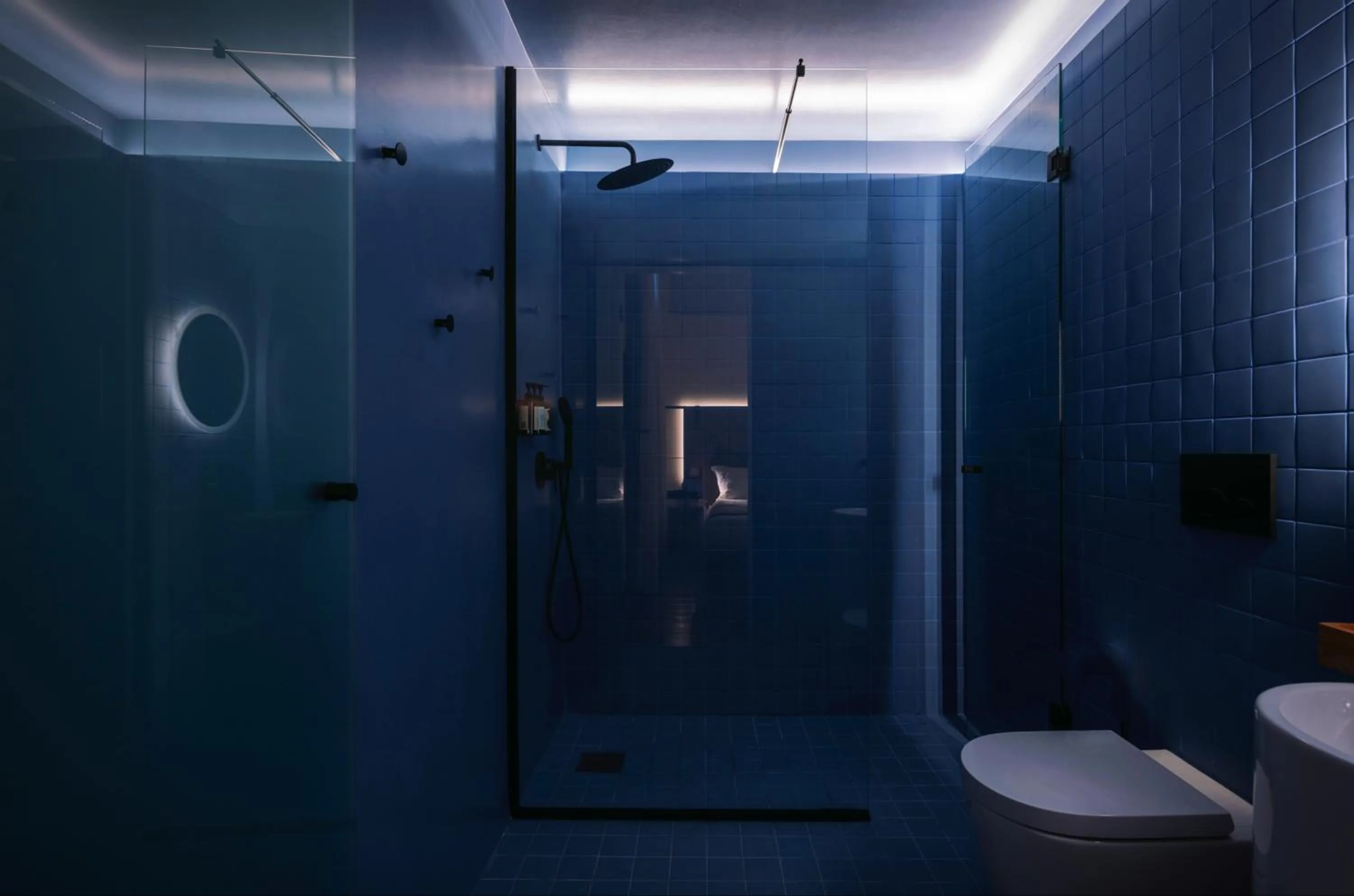 Shower in Heart Hotel