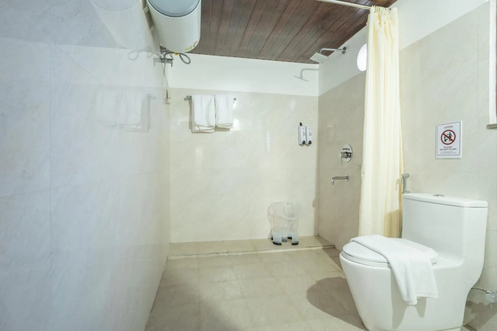 Bathroom in Summit Sherpa Mountain Hotel & Spa