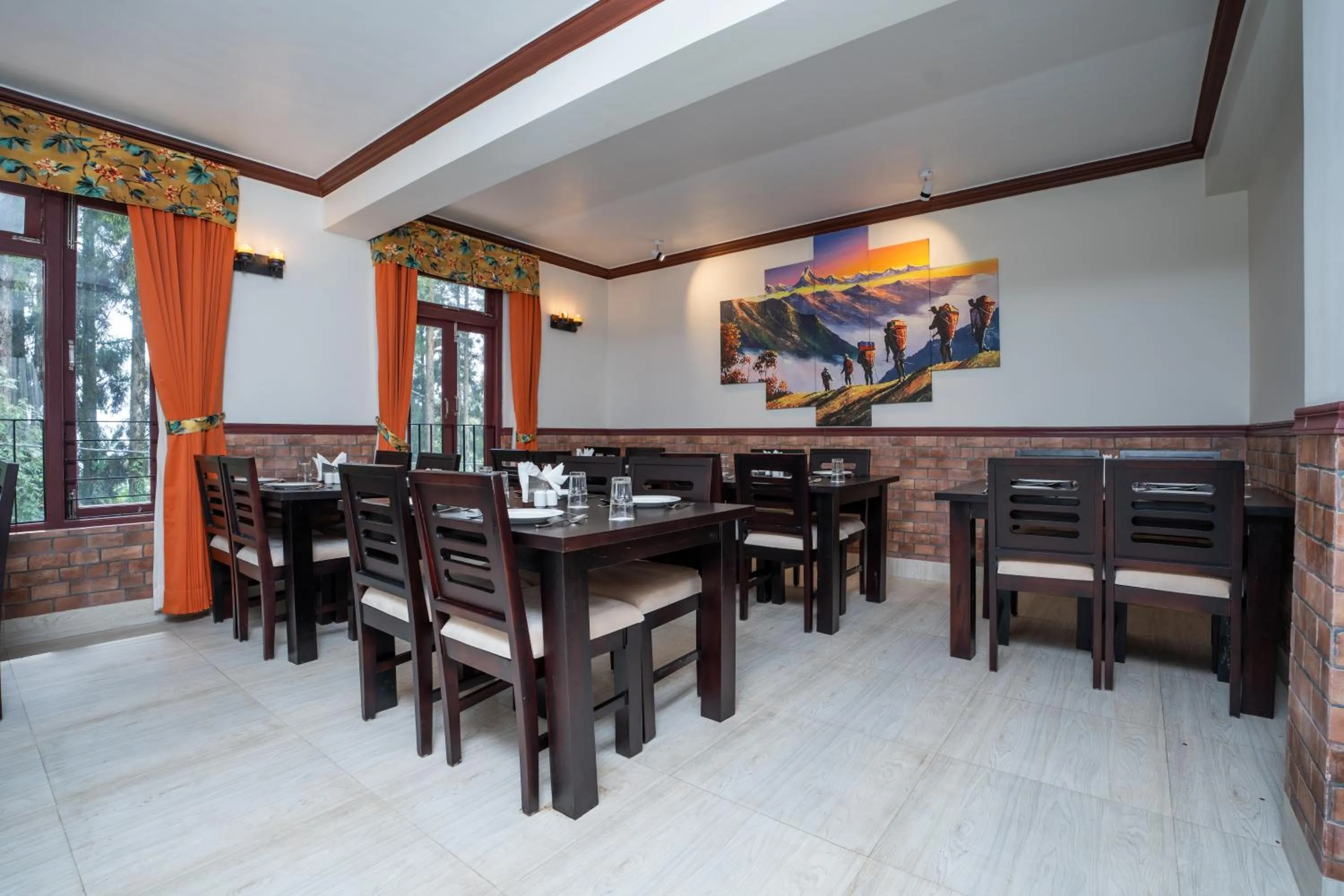 Restaurant/places to eat in Summit Sherpa Mountain Hotel & Spa