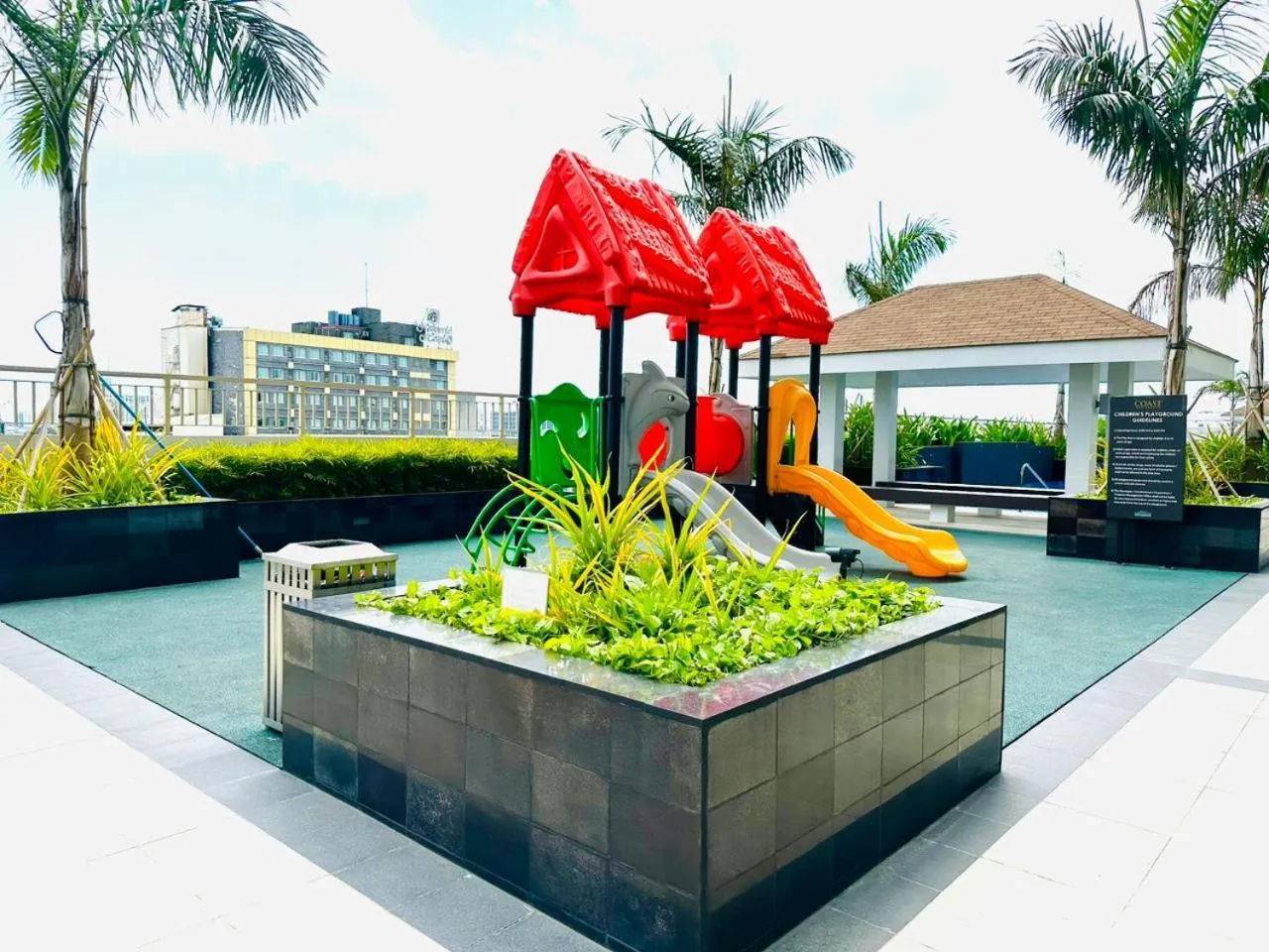 Day in Coast Residences - 2 Bedroom with Balcony facing Mall of Asia, Manila Bay & Pool View