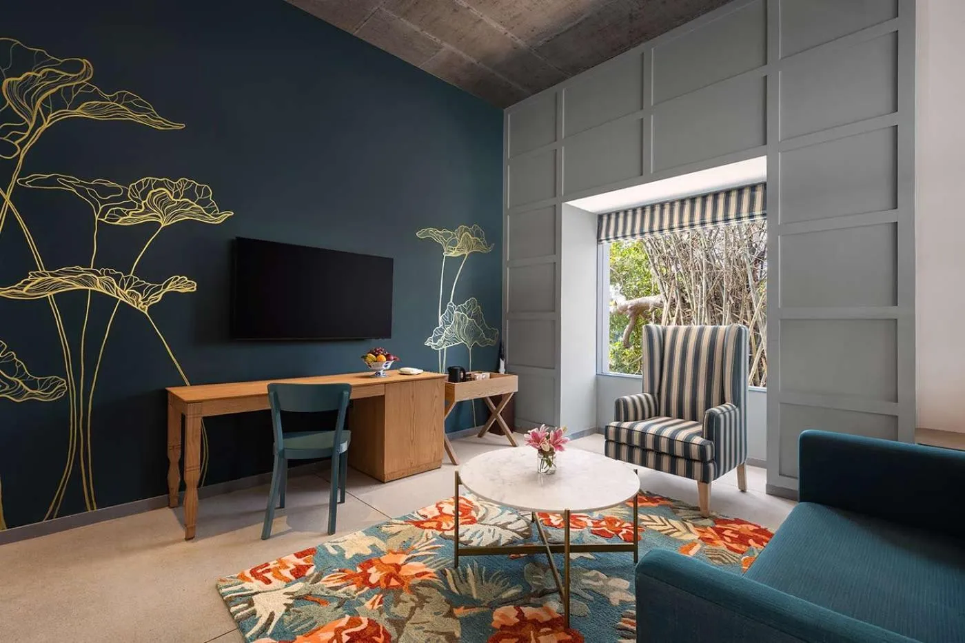 TV and multimedia in Storii By ITC Hotels Moira Riviera