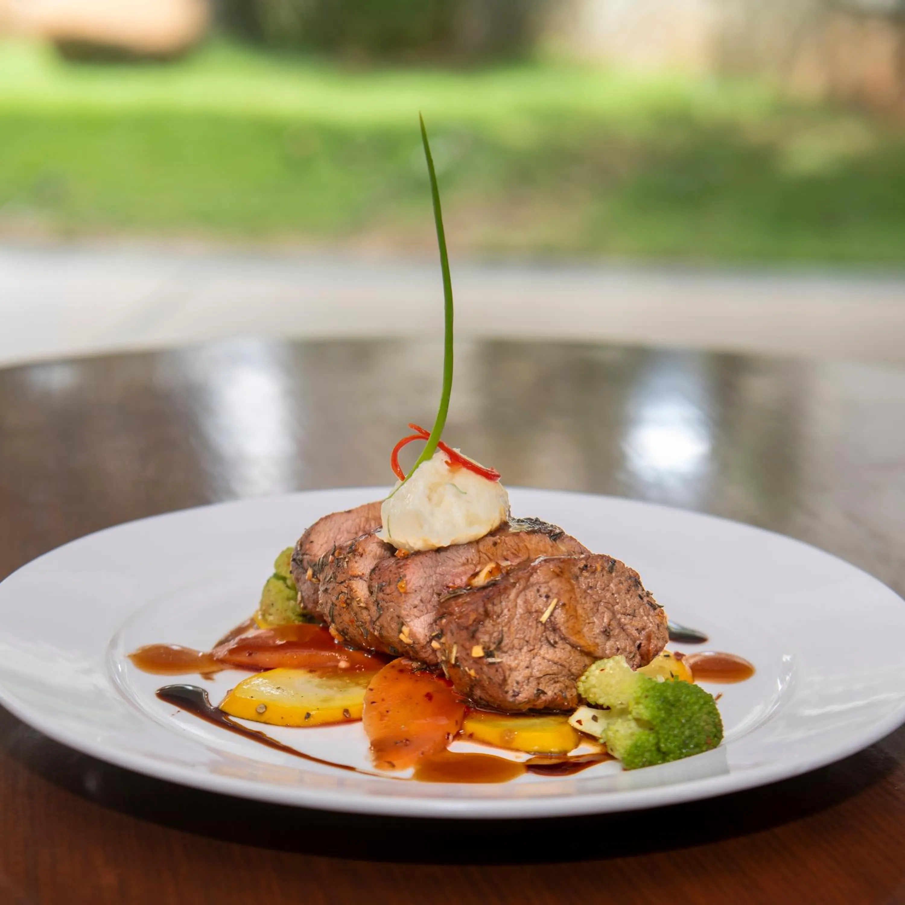 Food and drinks in Clover Greens Golf Course and Resort