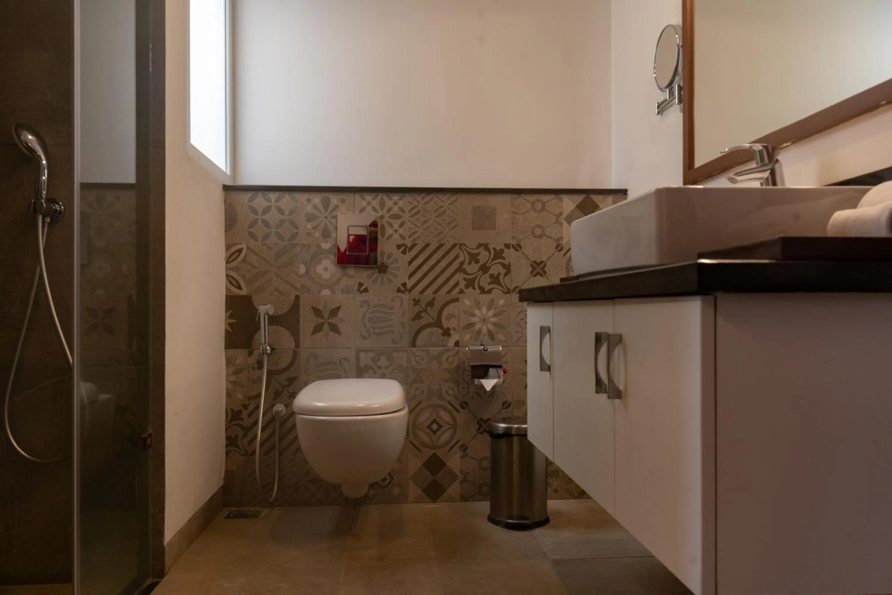 Bathroom in Clover Greens Golf Course and Resort