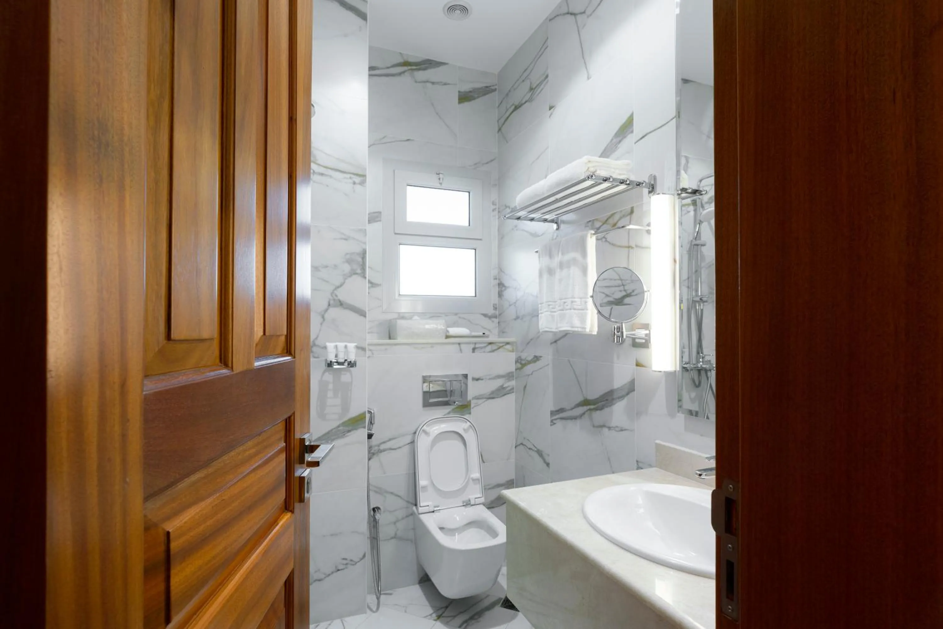 Toilet in Damask Resort