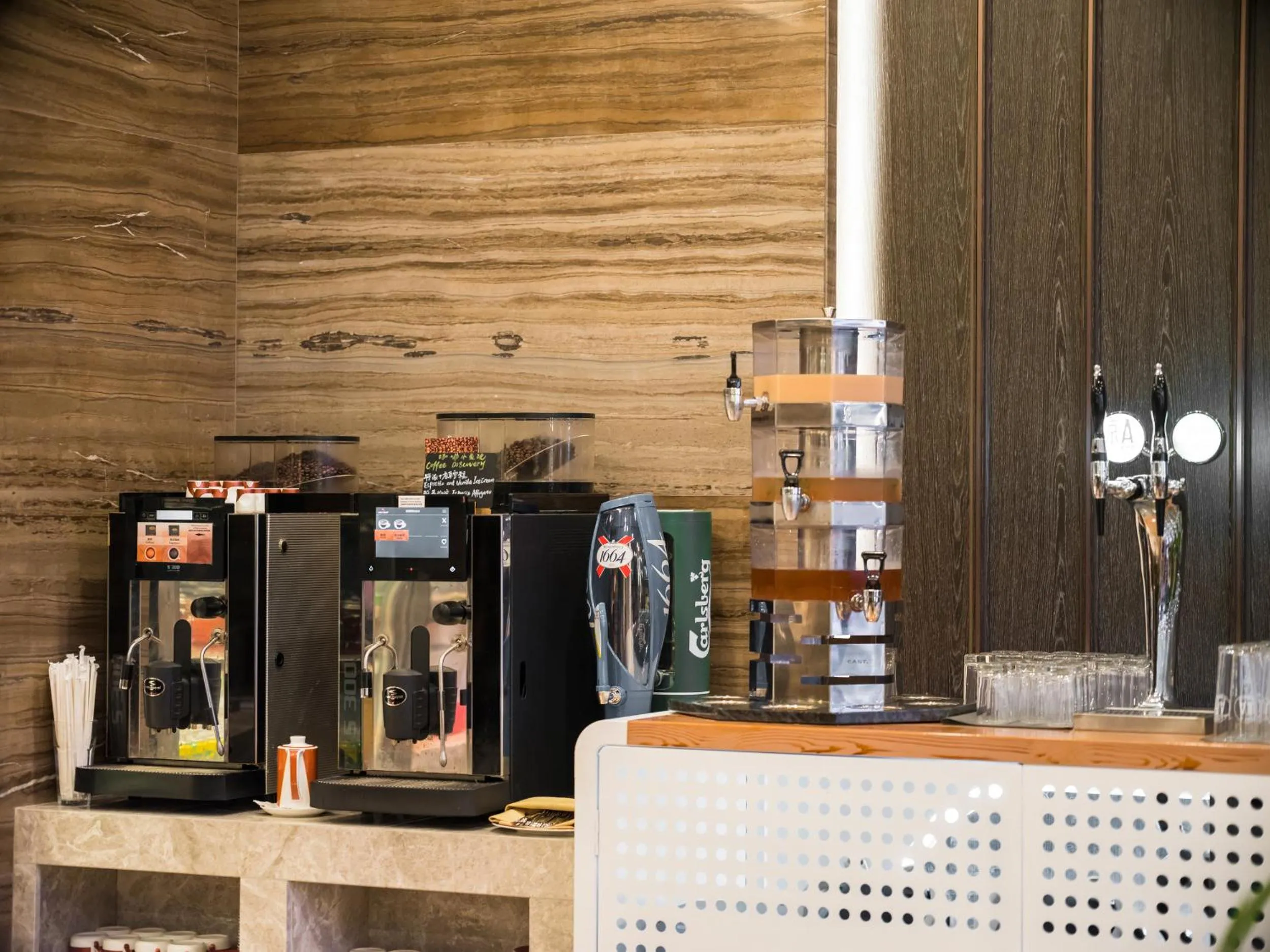 Breakfast in Dongguan Forum Hotel and Apartment - Former Pullman hotel Dongguan Forum