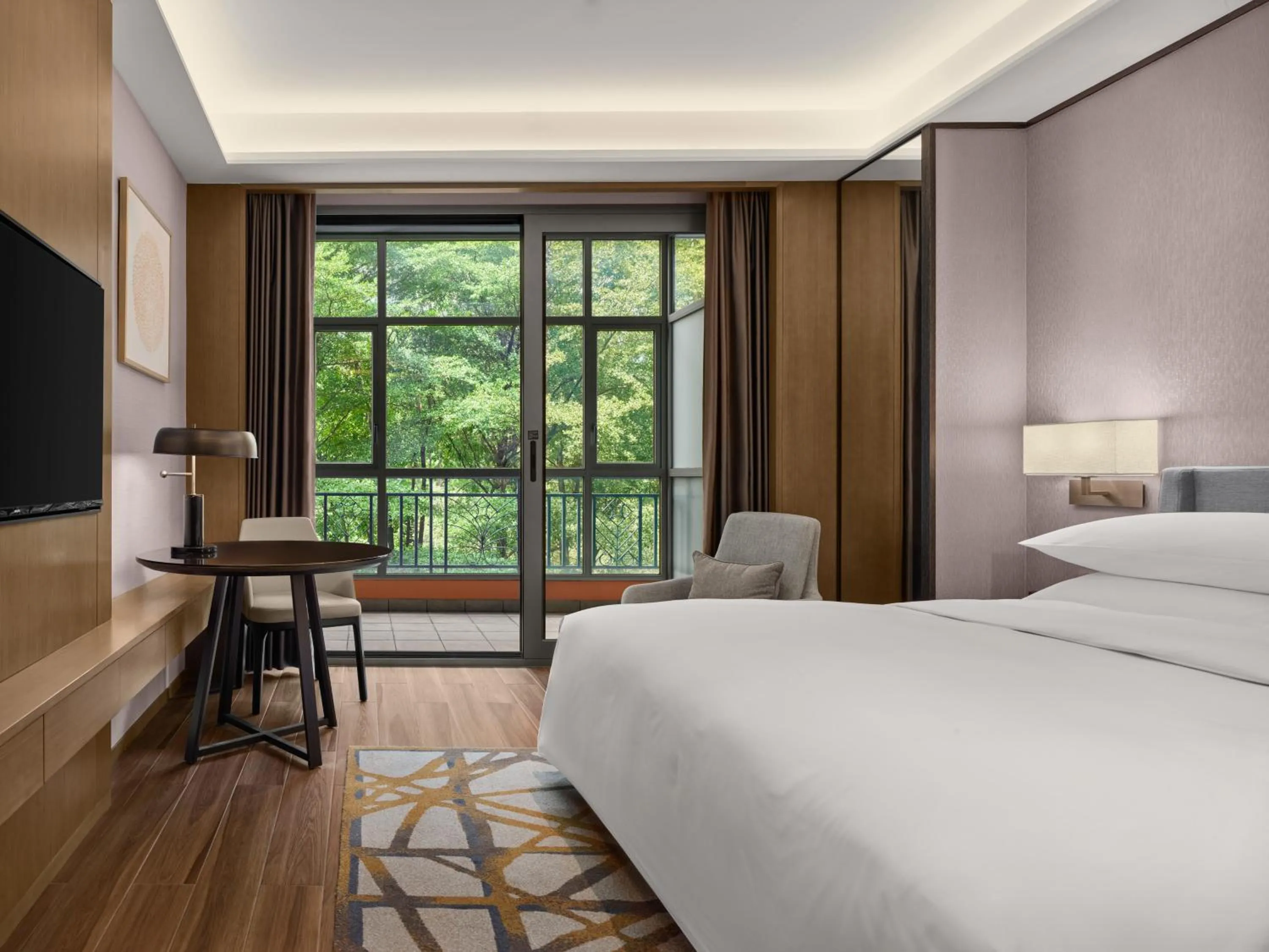 Bed in Dongguan Marriott Hotel