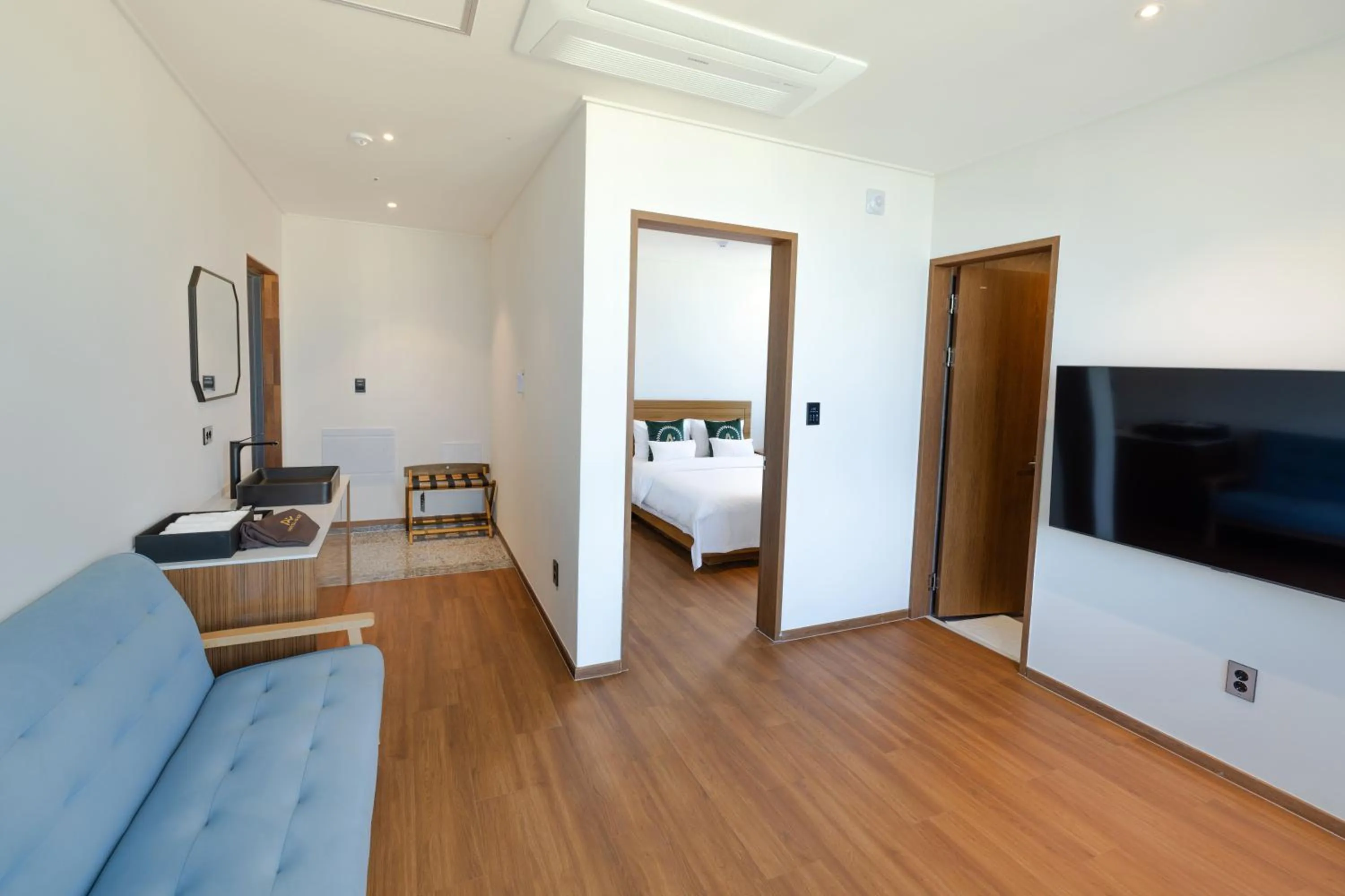 Photo of the whole room, Bed in Hotel Arari