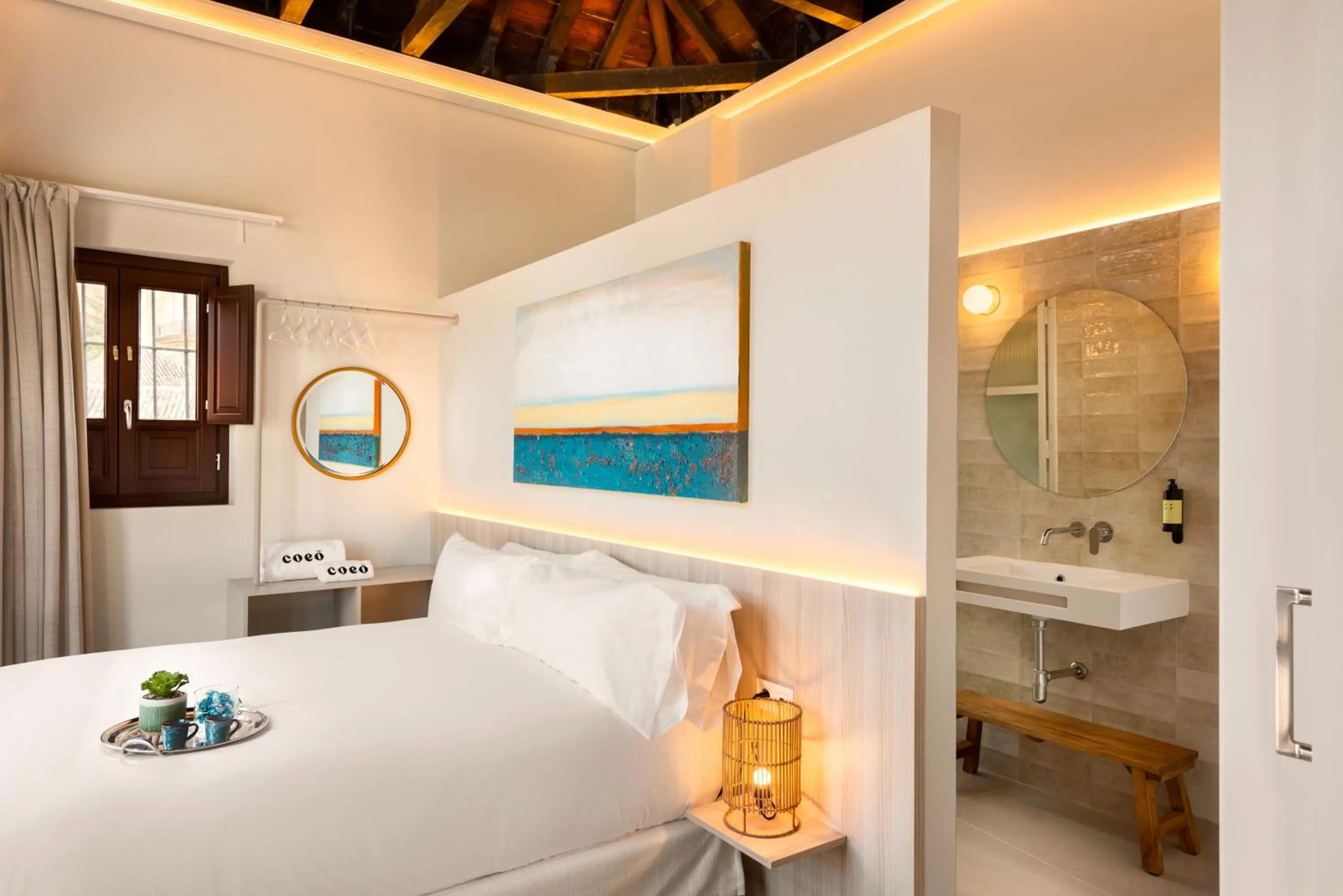 Bed in Coeo Fresca Roof Garden Signature Apartments