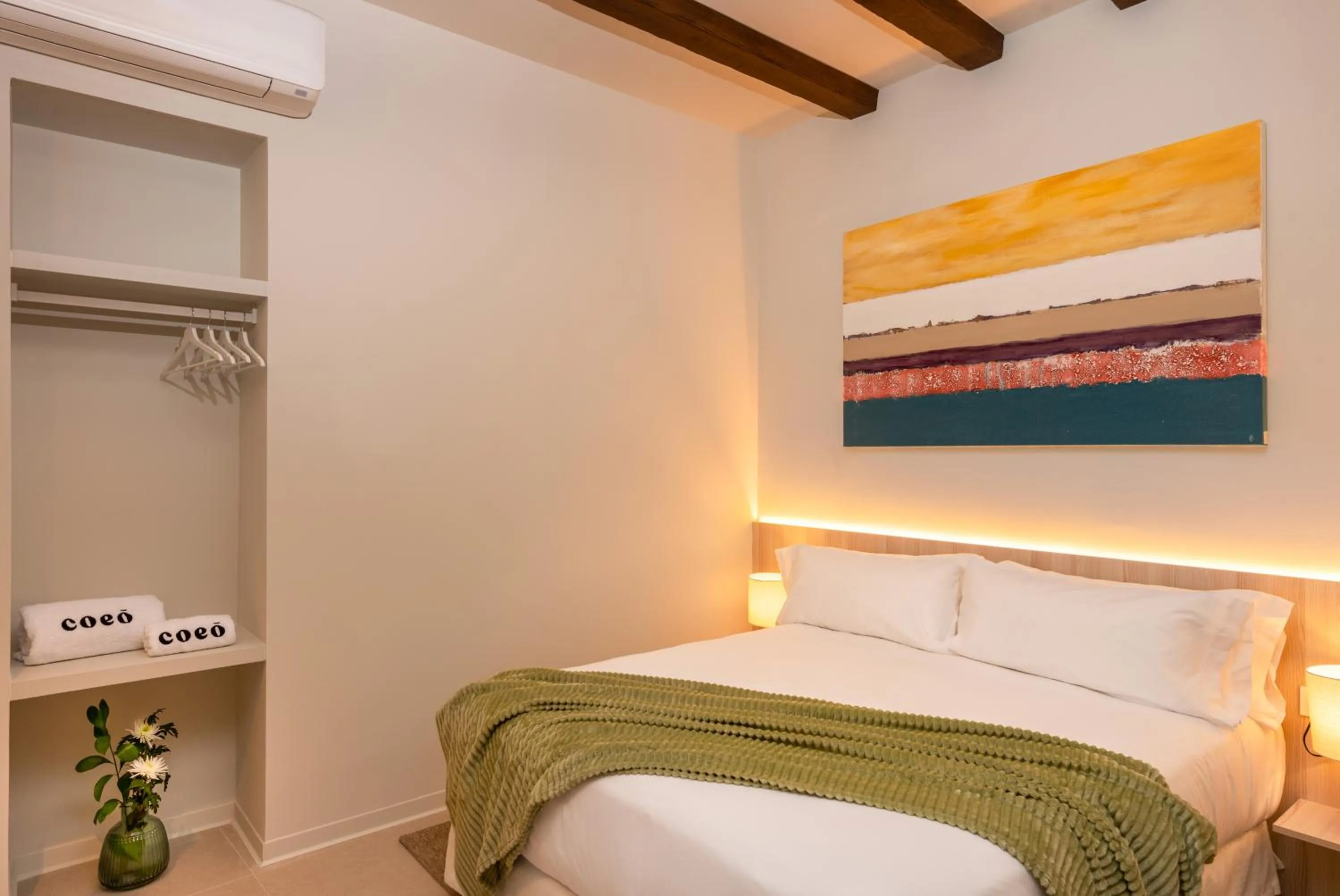 Bed in Coeo Fresca Roof Garden Signature Apartments