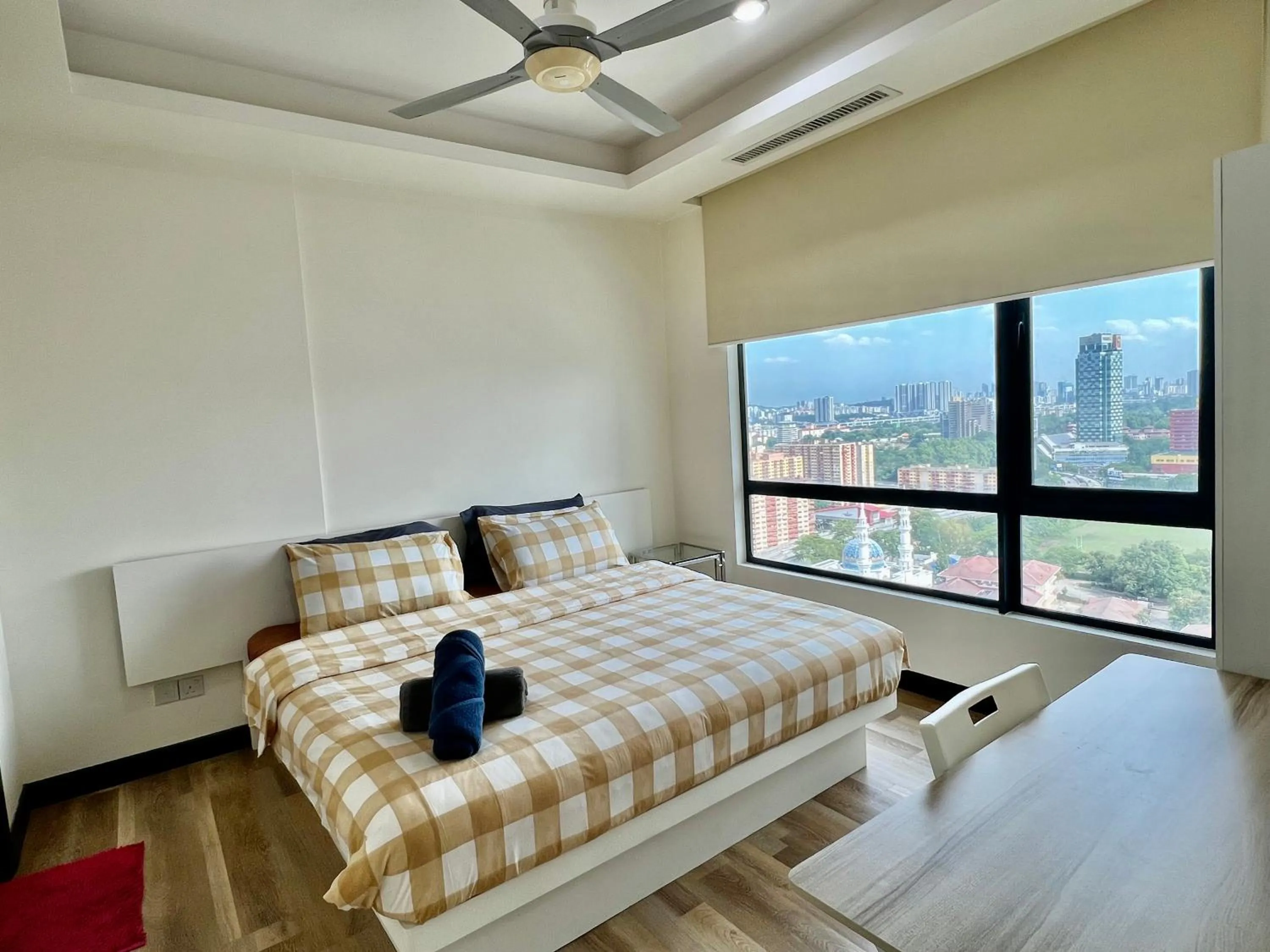 Bed in Casa Residency Service Apartment