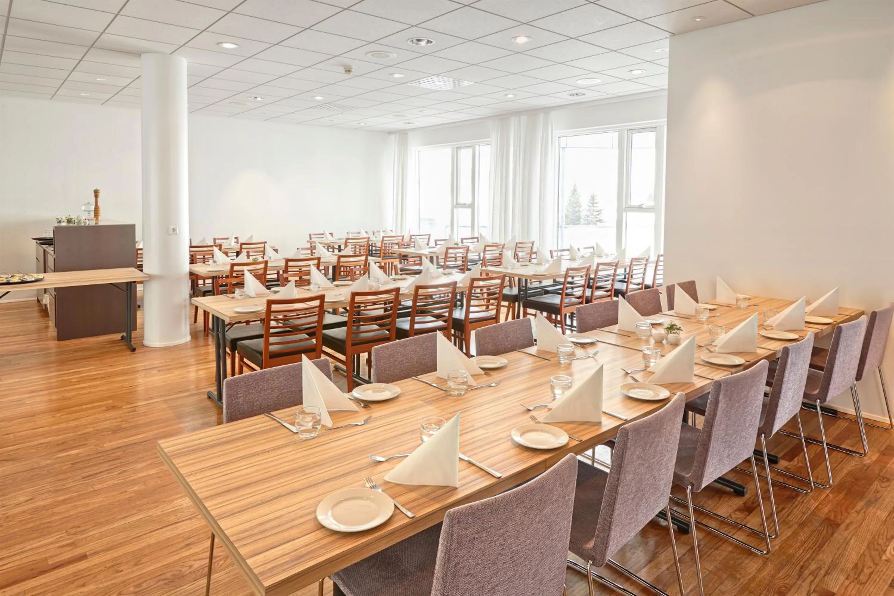 Restaurant/places to eat in Hérað - Berjaya Iceland Hotels