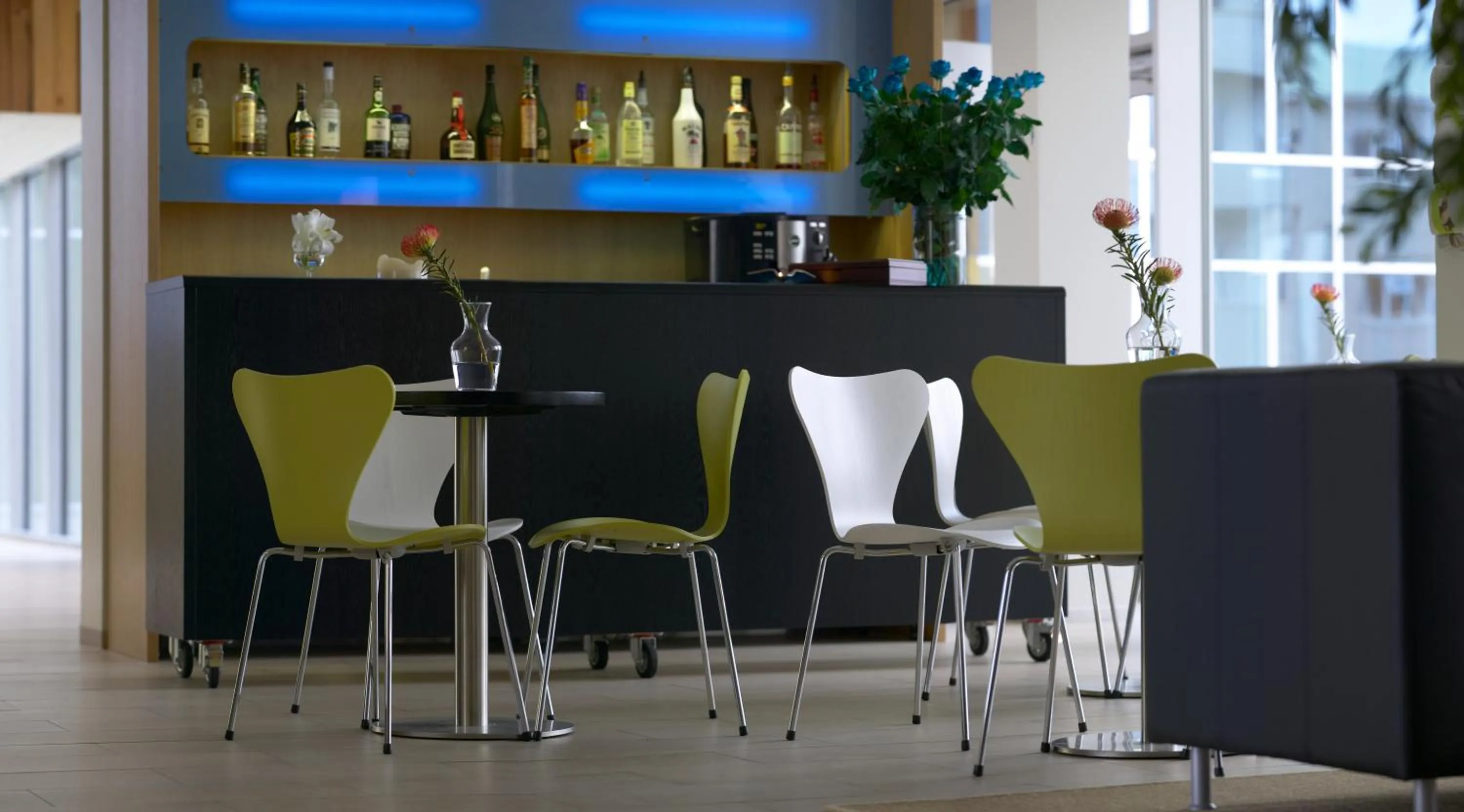 Lounge or bar in Hotel Edda Akureyri