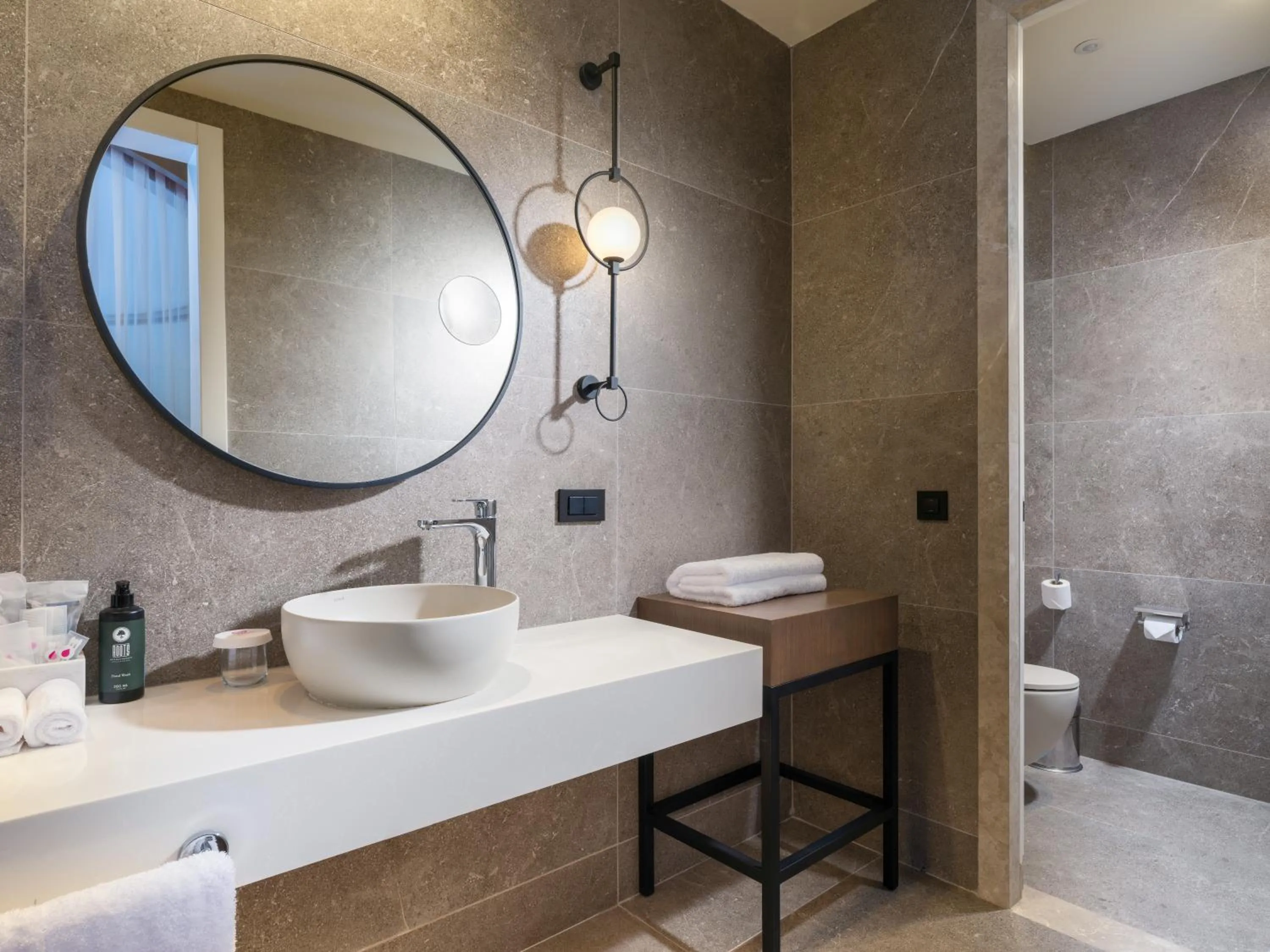 Shower in Anda Barut Collection - Ultra All Inclusive