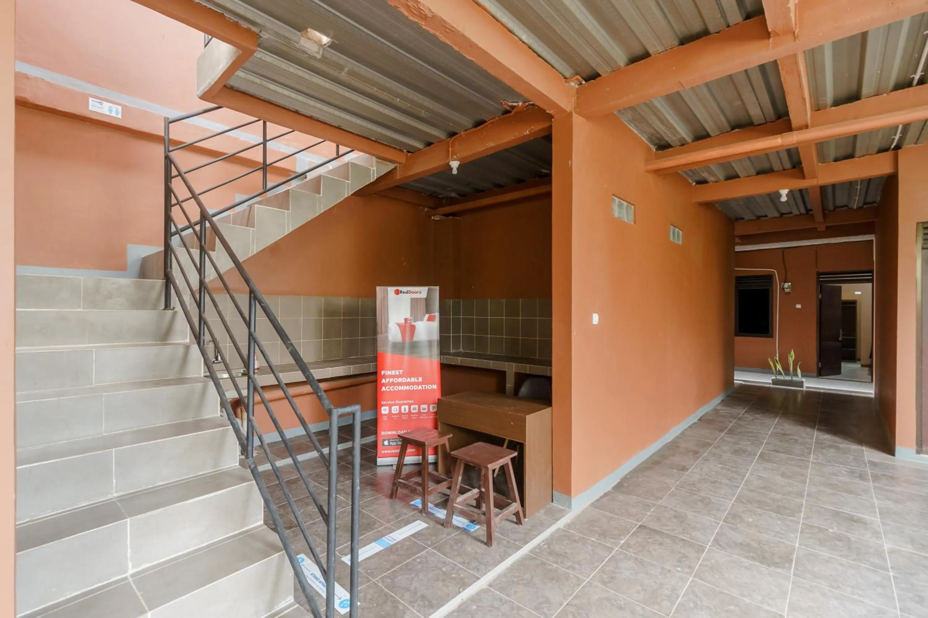 Property building in RedDoorz Syariah near Siloam Hospitals Bulak Kapal