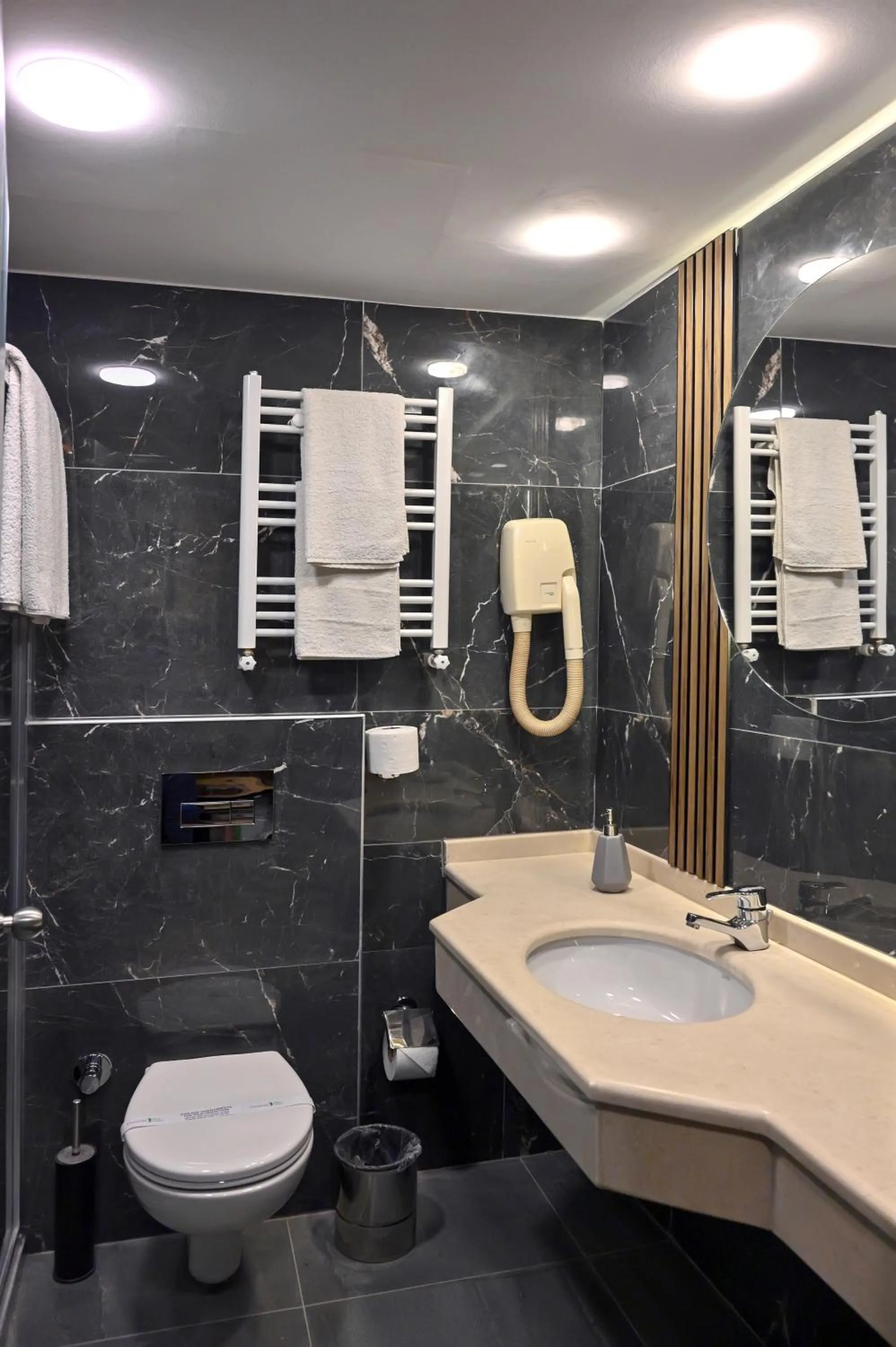 Denizatı Plus Hotel