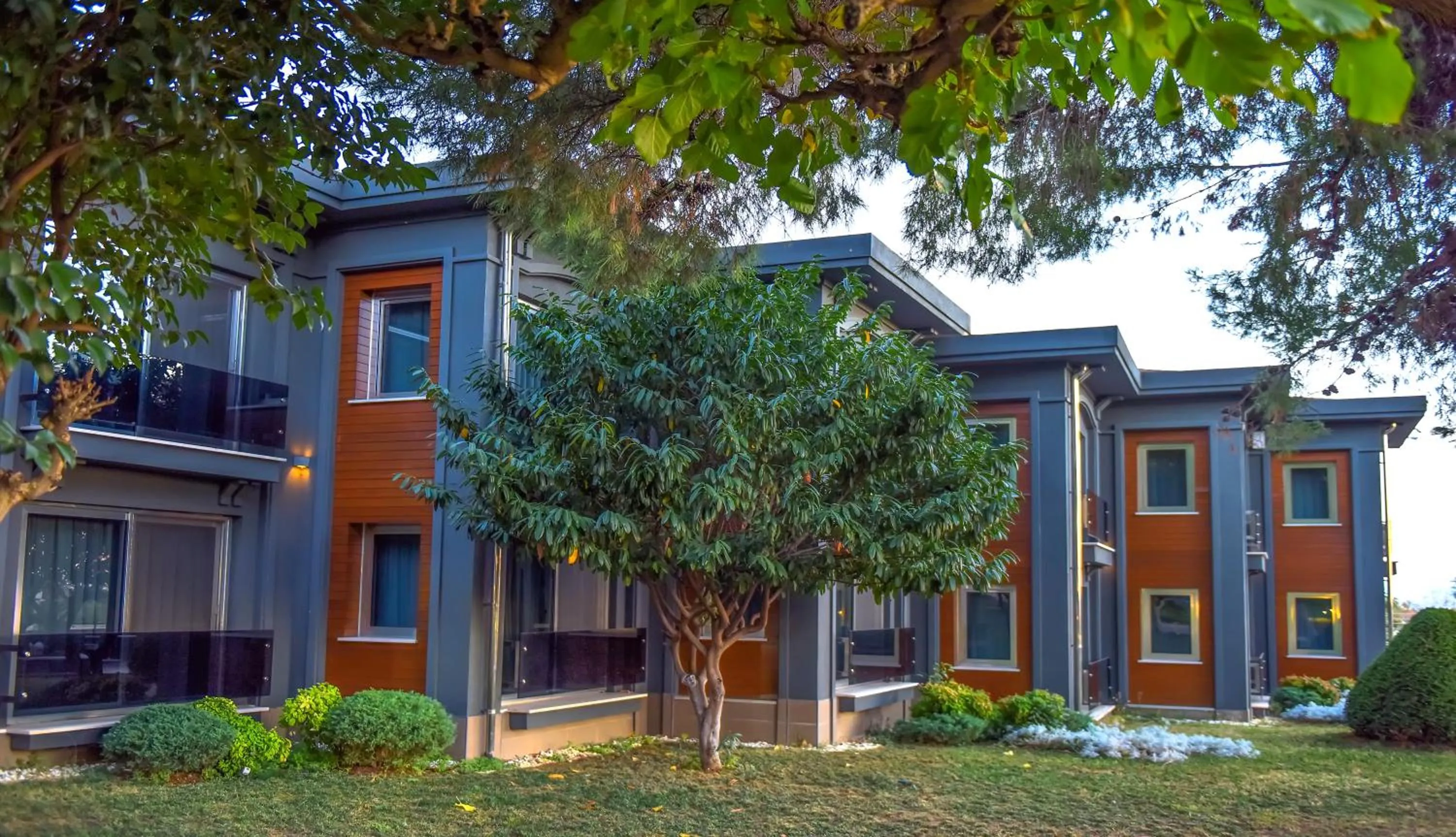 Denizatı Plus Hotel