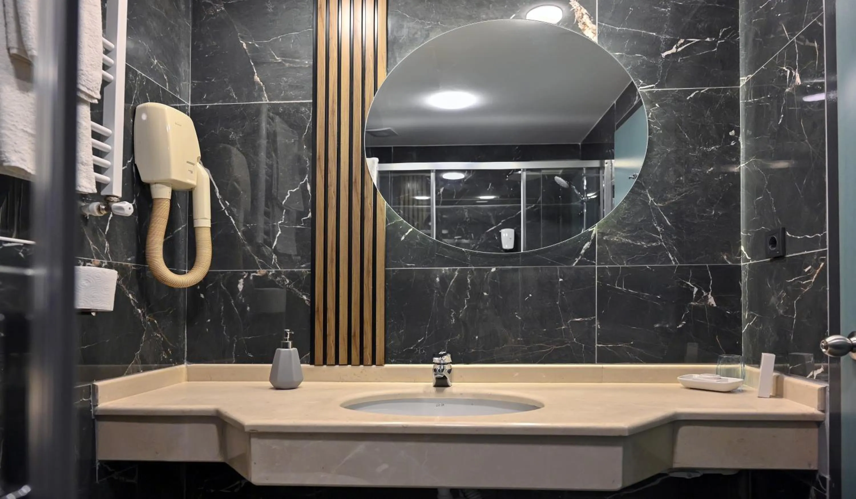 Denizatı Plus Hotel