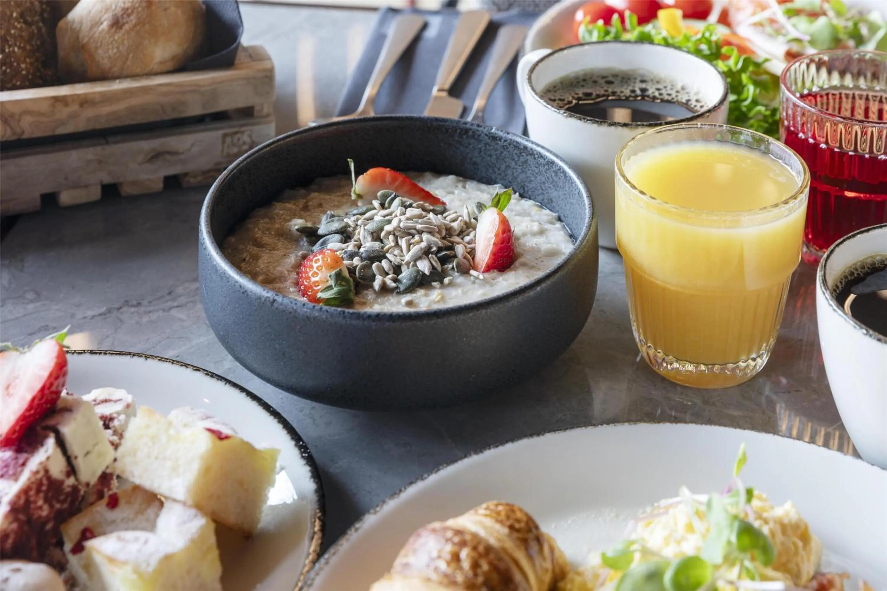 Food and drinks in Radisson RED Helsinki