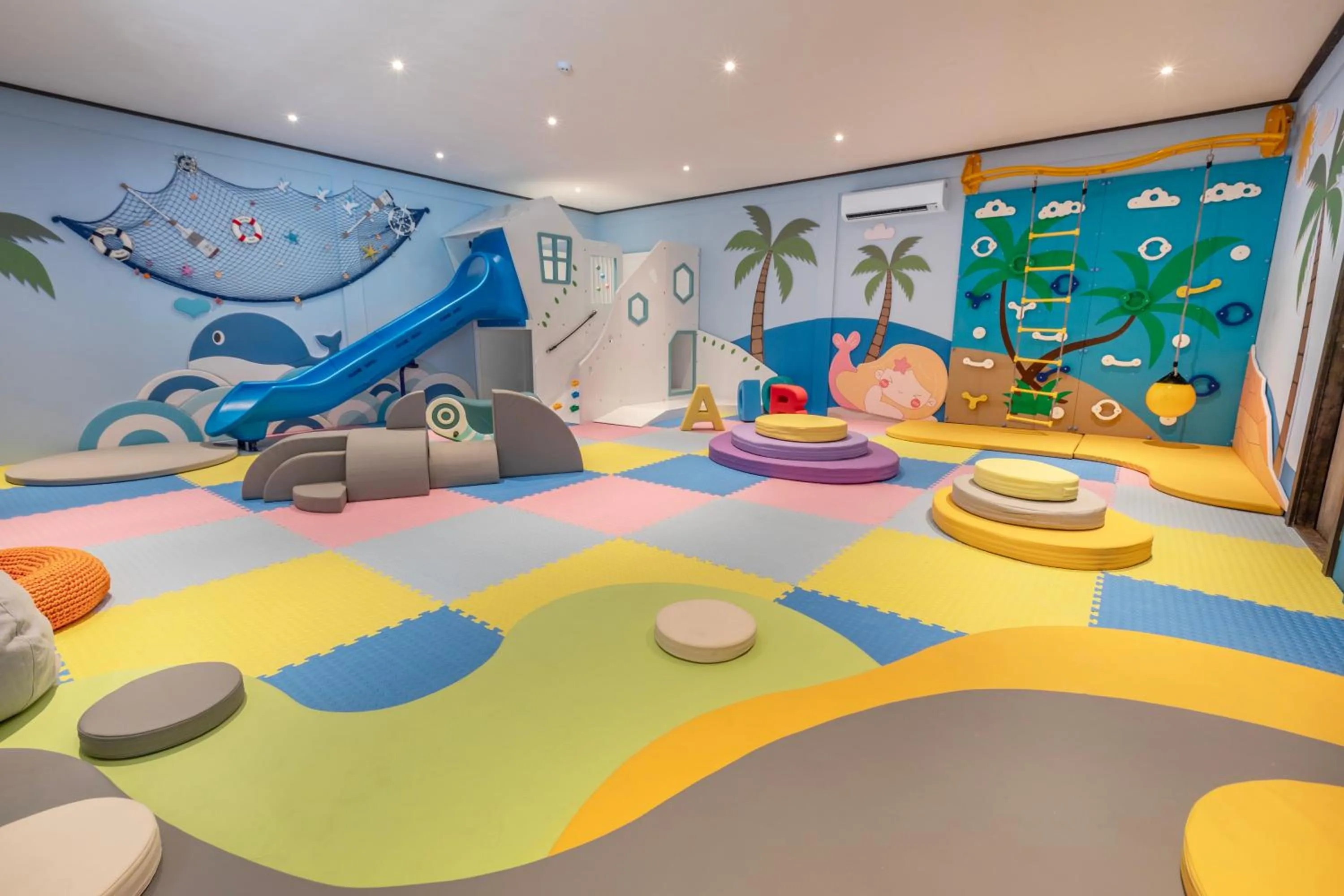 Activities in Jawakara Islands Maldives