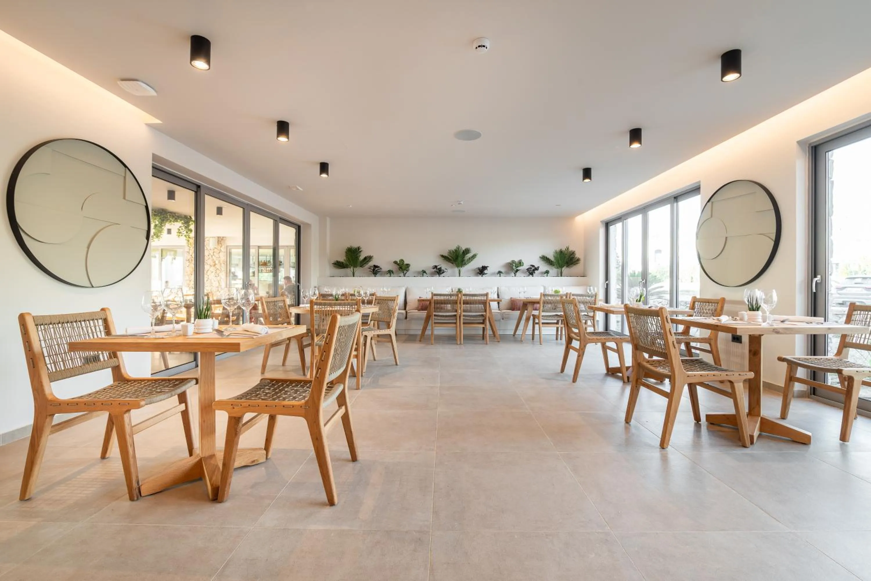 Restaurant/places to eat in Paralos Kyma Dunes Adults Only