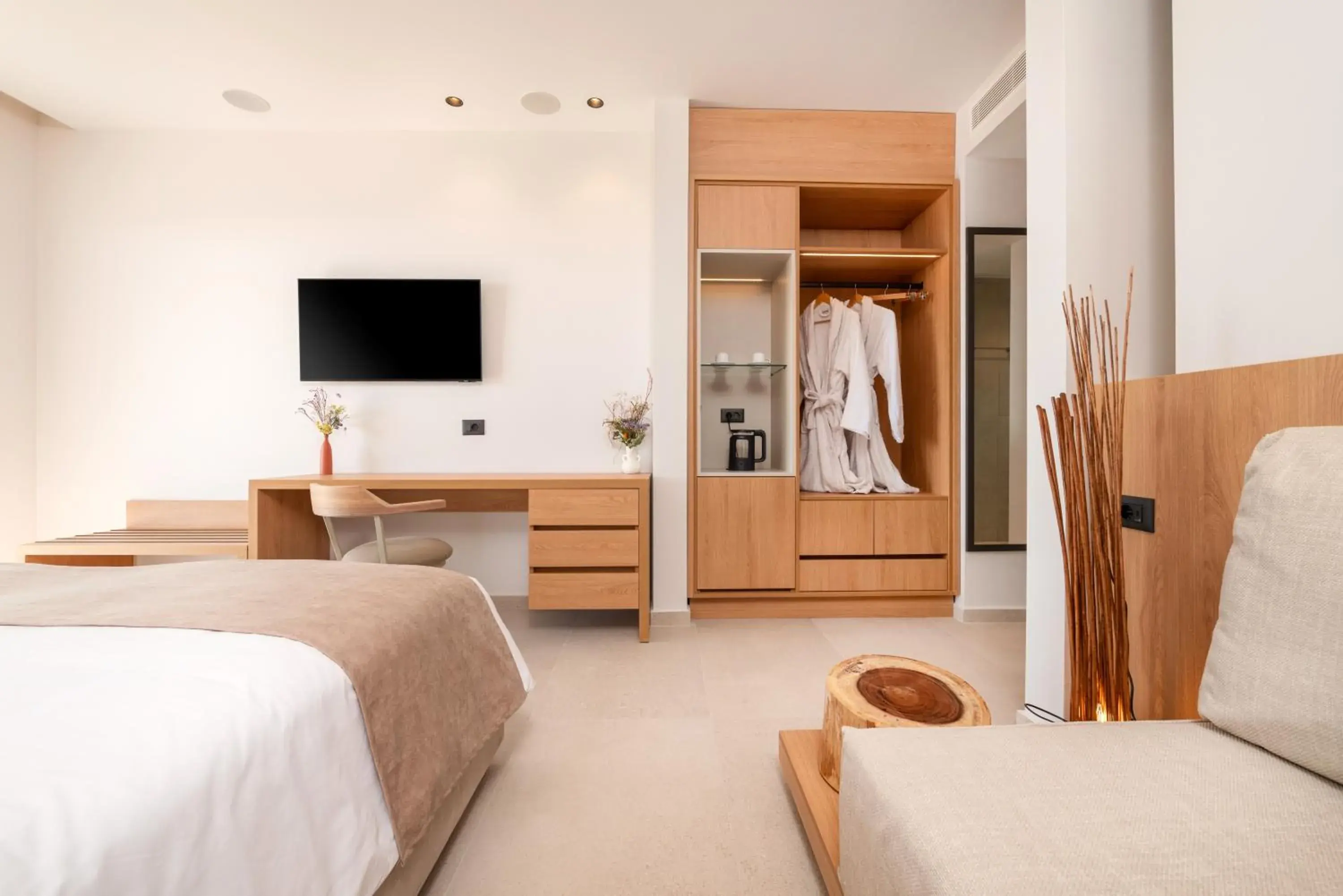 Junior Suite Sea Front Swim Up in Paralos Kyma Dunes Adults Only Junior Suite Sea Front Swim Up in Paralos Kyma Dunes Adults Only