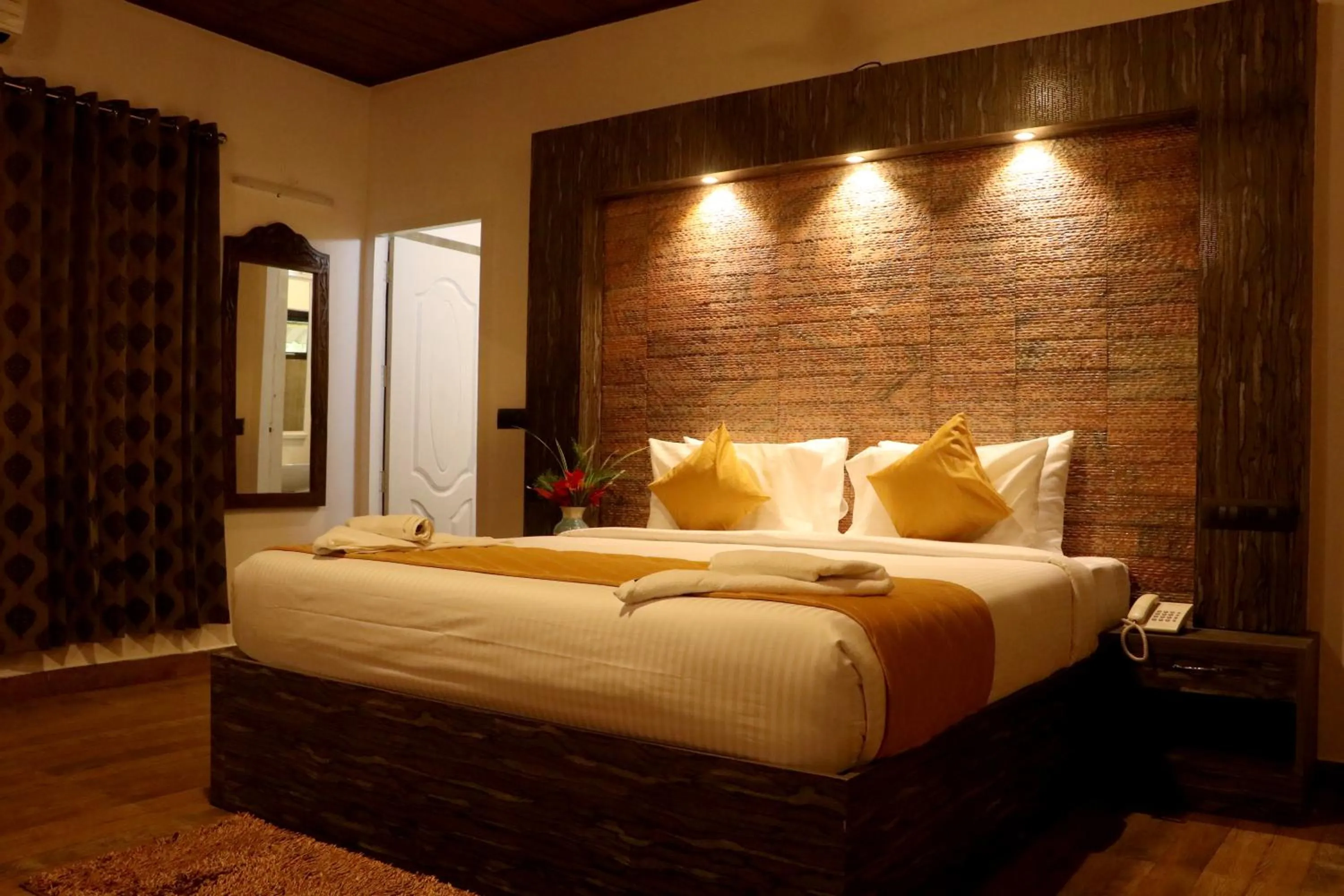 Bed in Spring Muunnar, Munnar