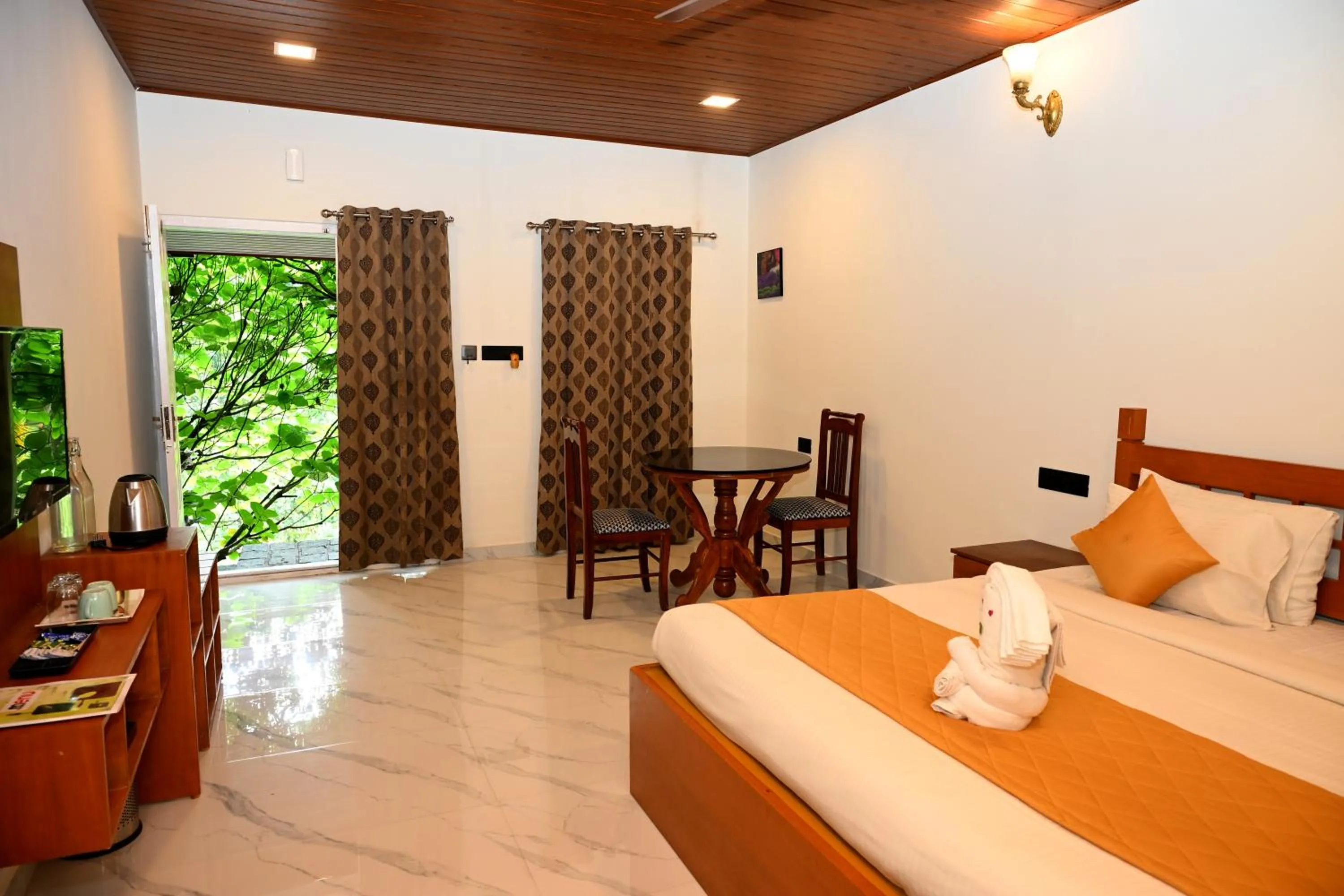 Bedroom in Spring Muunnar, Munnar