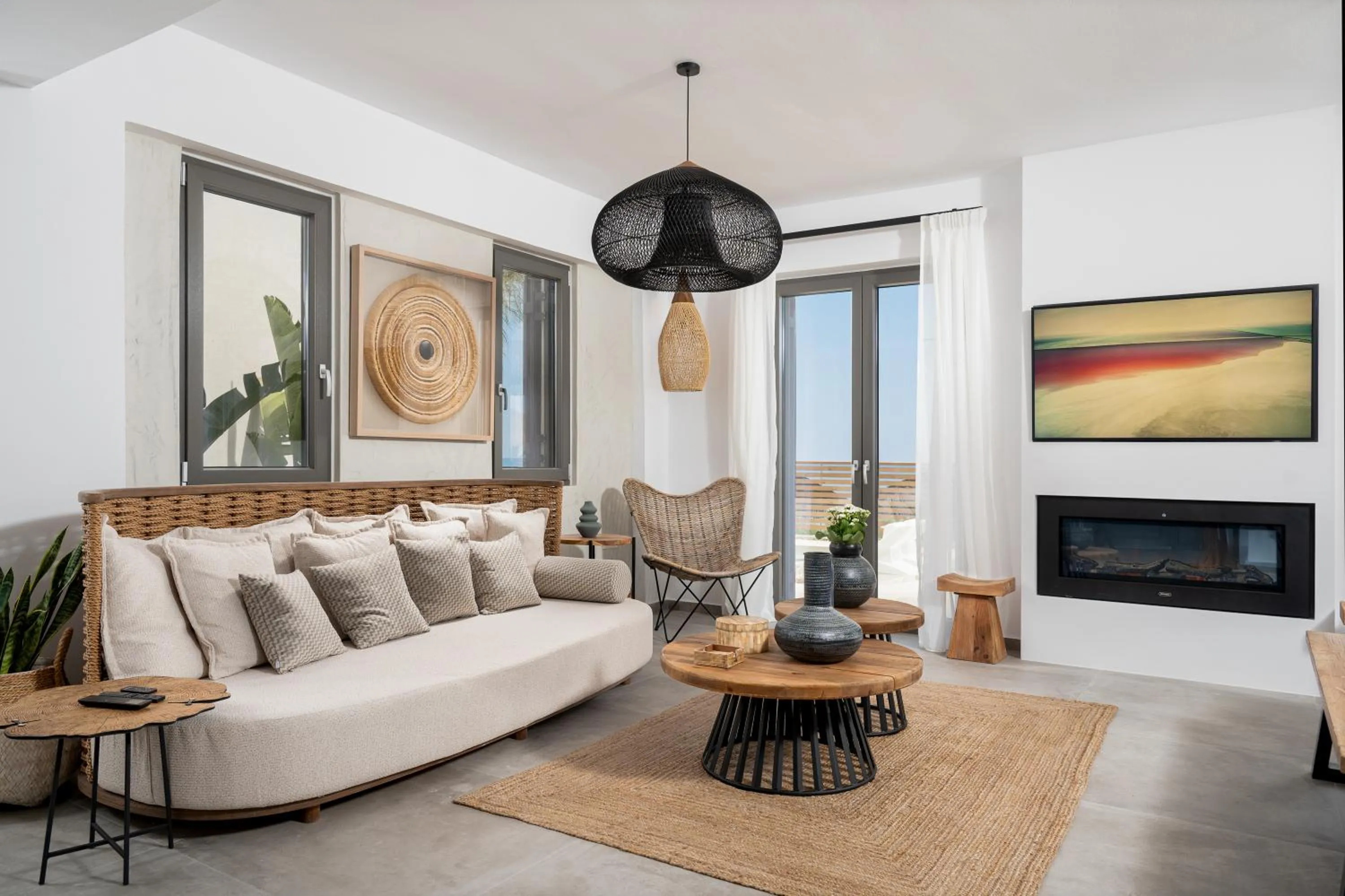 Mnḗmē Suites & Villas