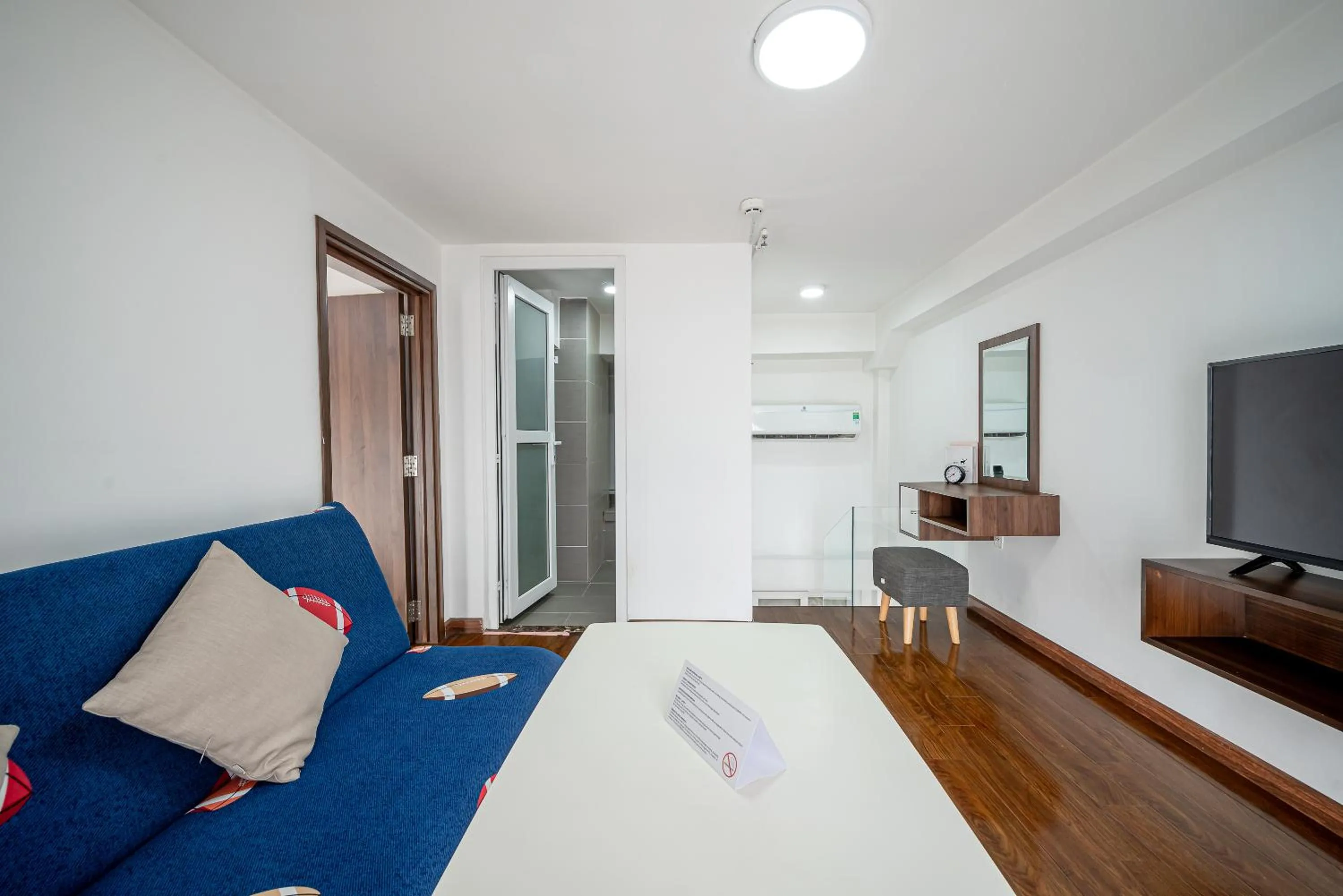 TV and multimedia in Cozrum Homes - Sonata Residence