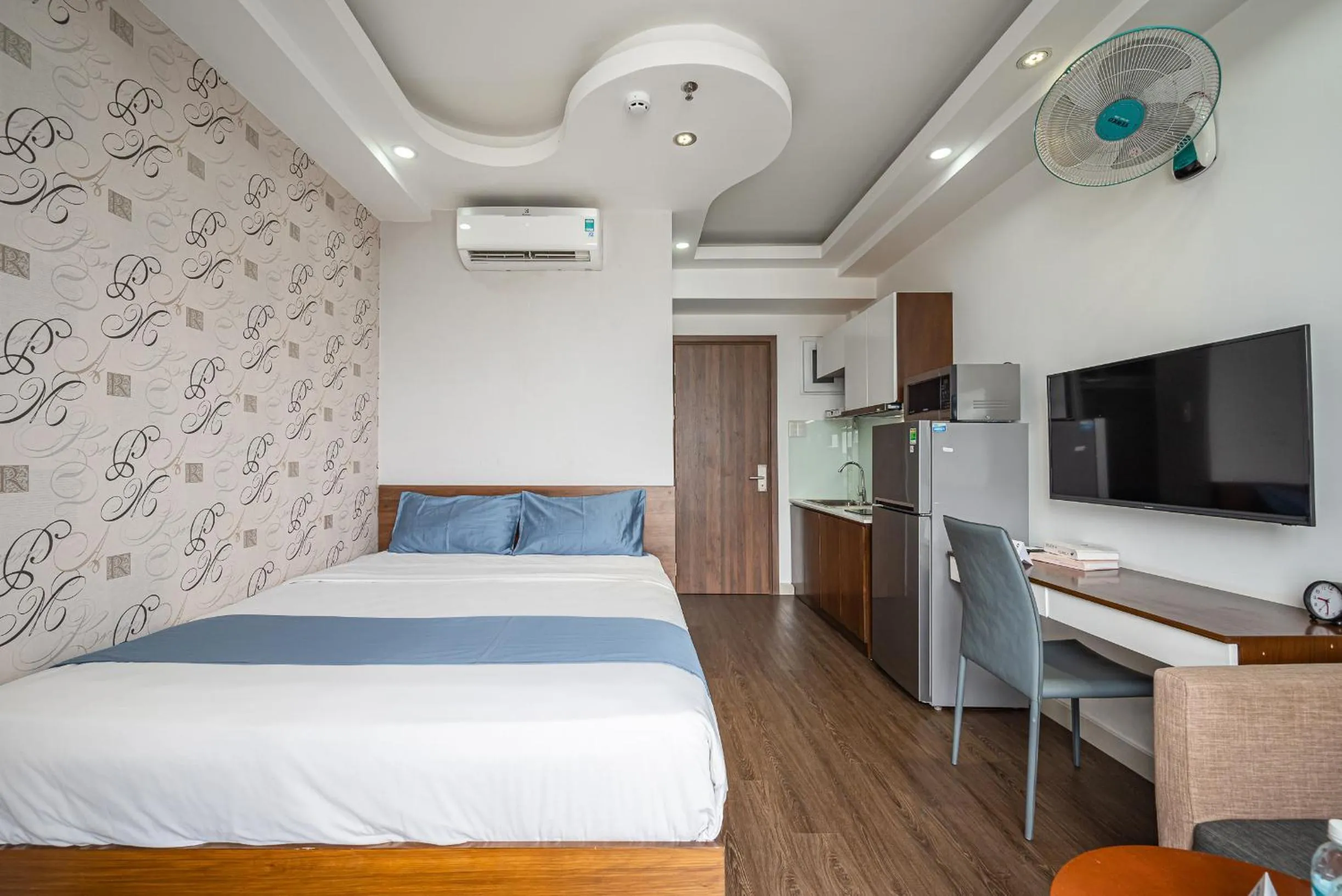 TV and multimedia, Bed in Cozrum Homes - Sonata Residence