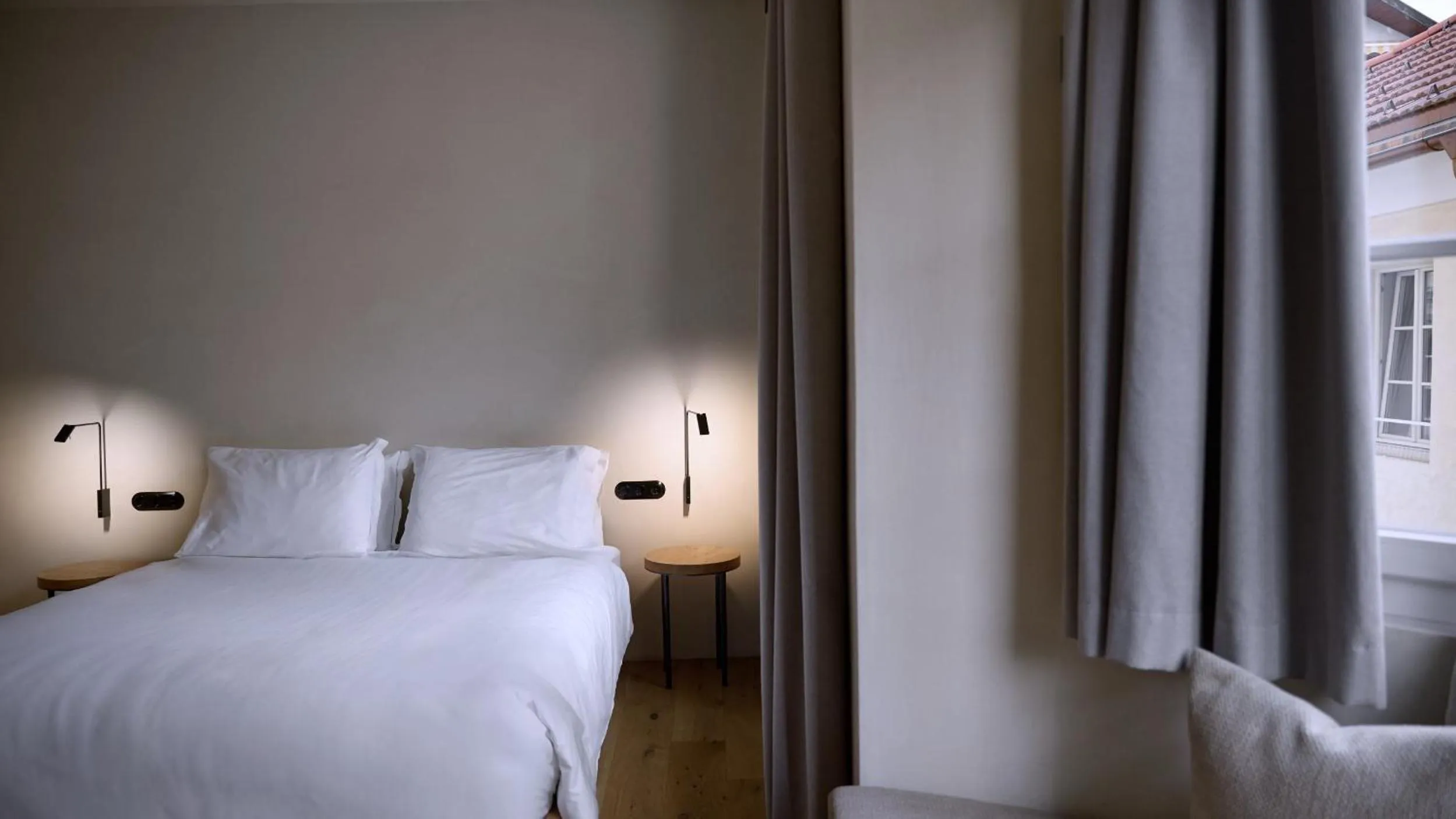 Photo of the whole room, Bed in fink Restaurant & Suites