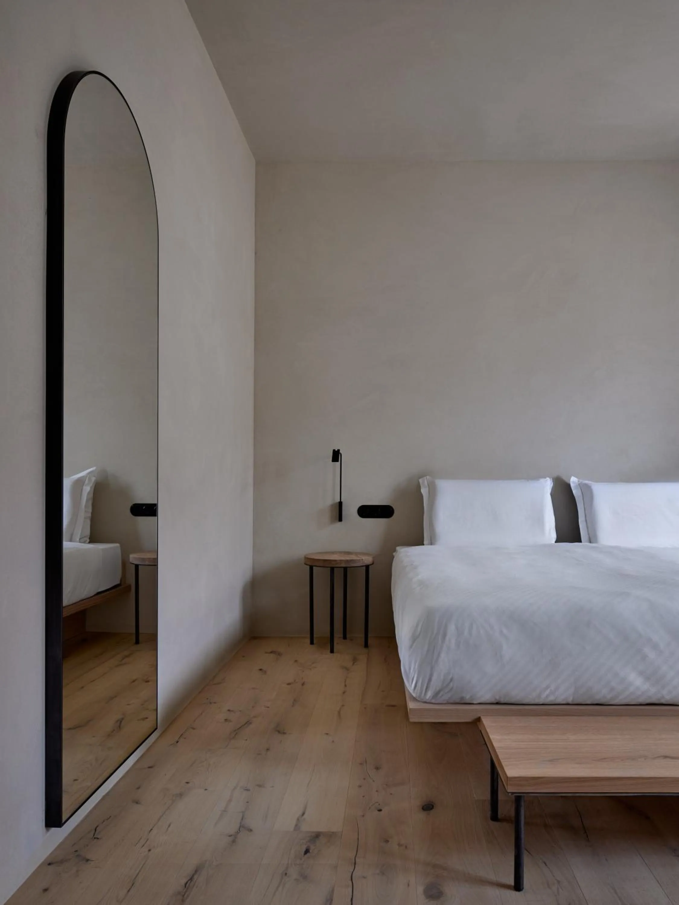 Photo of the whole room, Bed in fink Restaurant & Suites