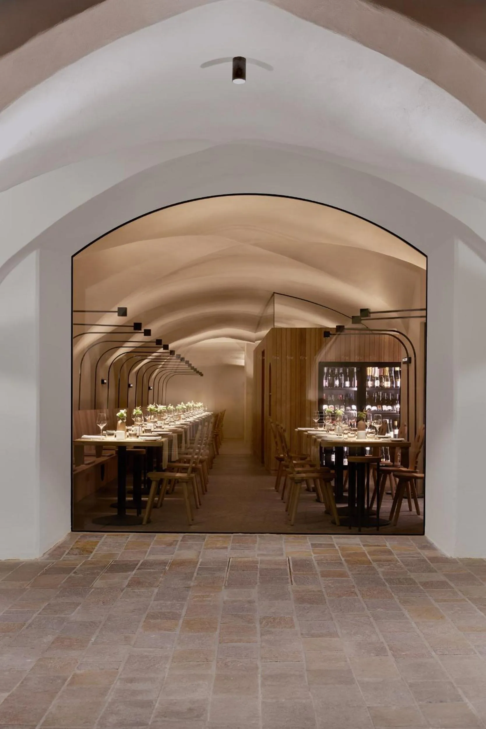 Restaurant/places to eat in fink Restaurant & Suites