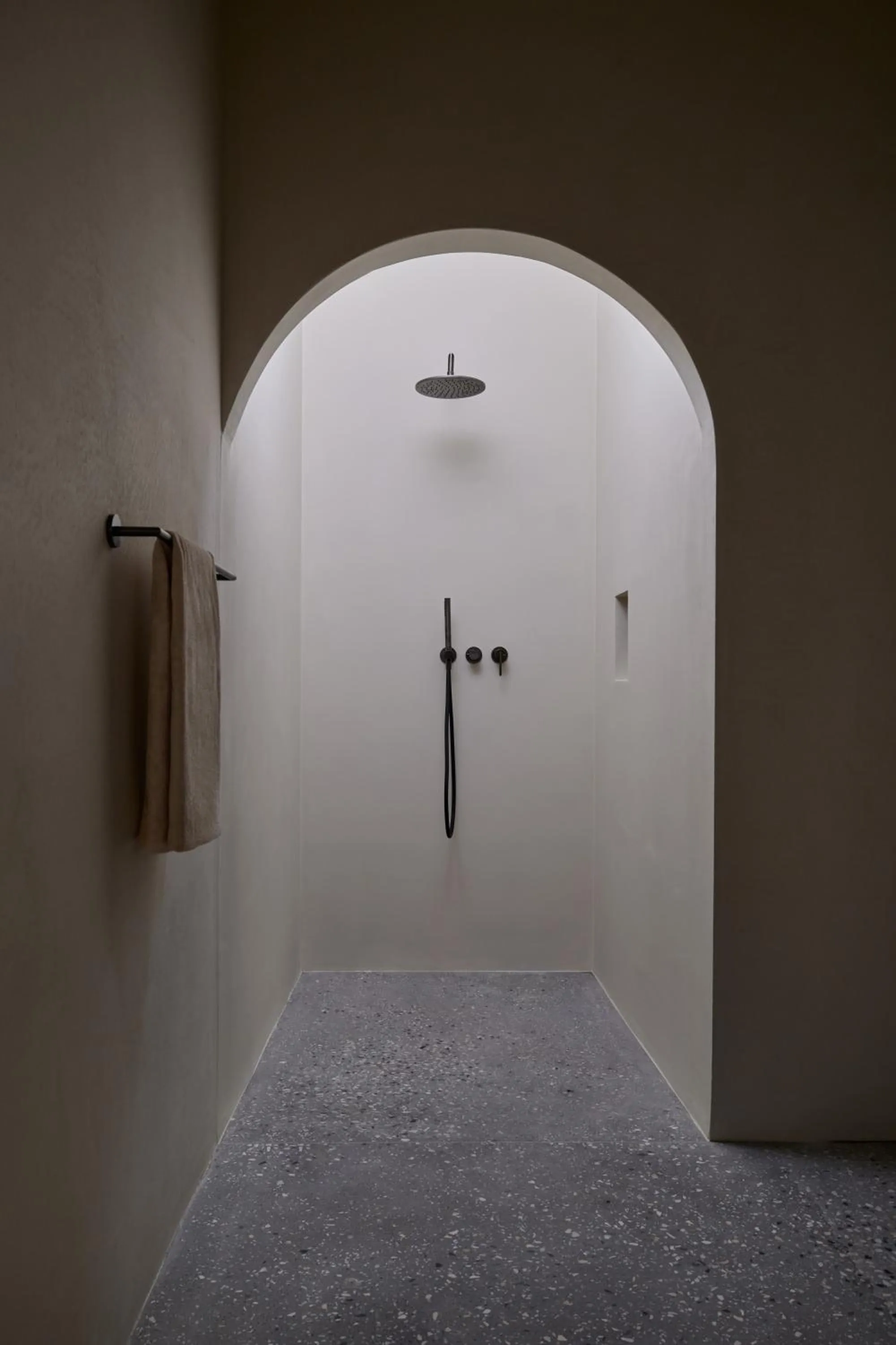 Shower in fink Restaurant & Suites