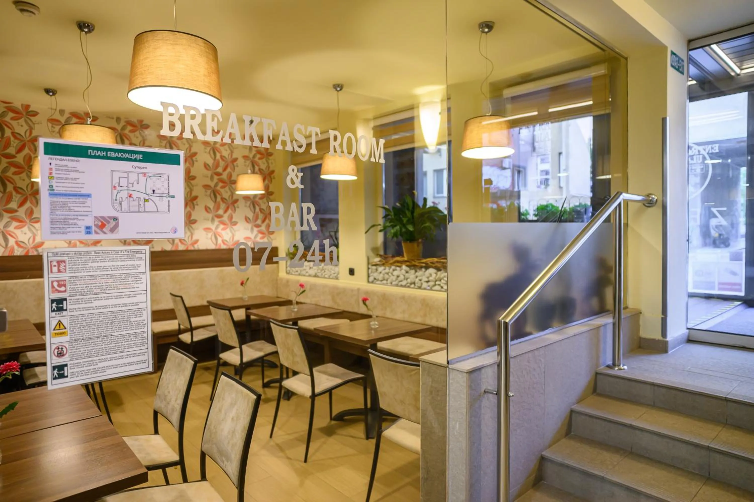 TV and multimedia in Garni Hotel Zenit