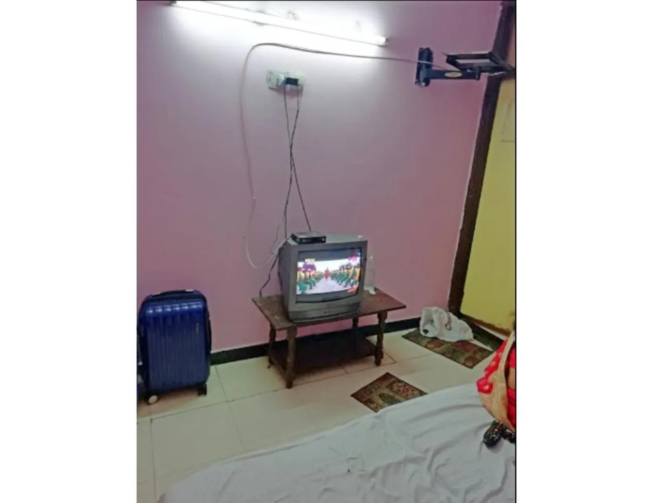 Bed in Viren Plaza, Agra