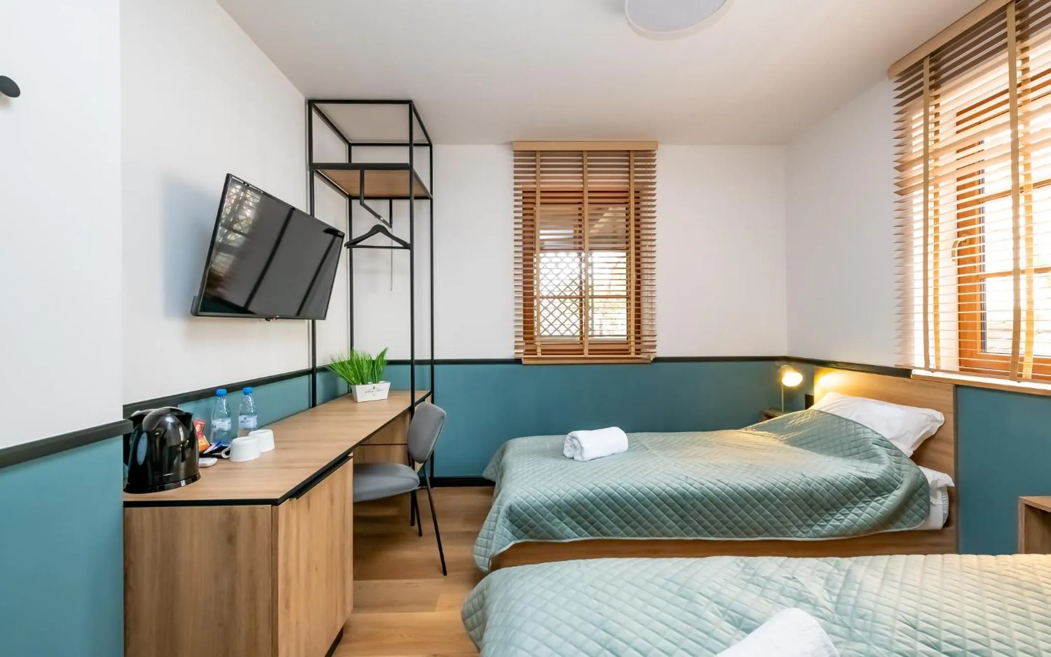 Bed in Noclegi Żelazna 51