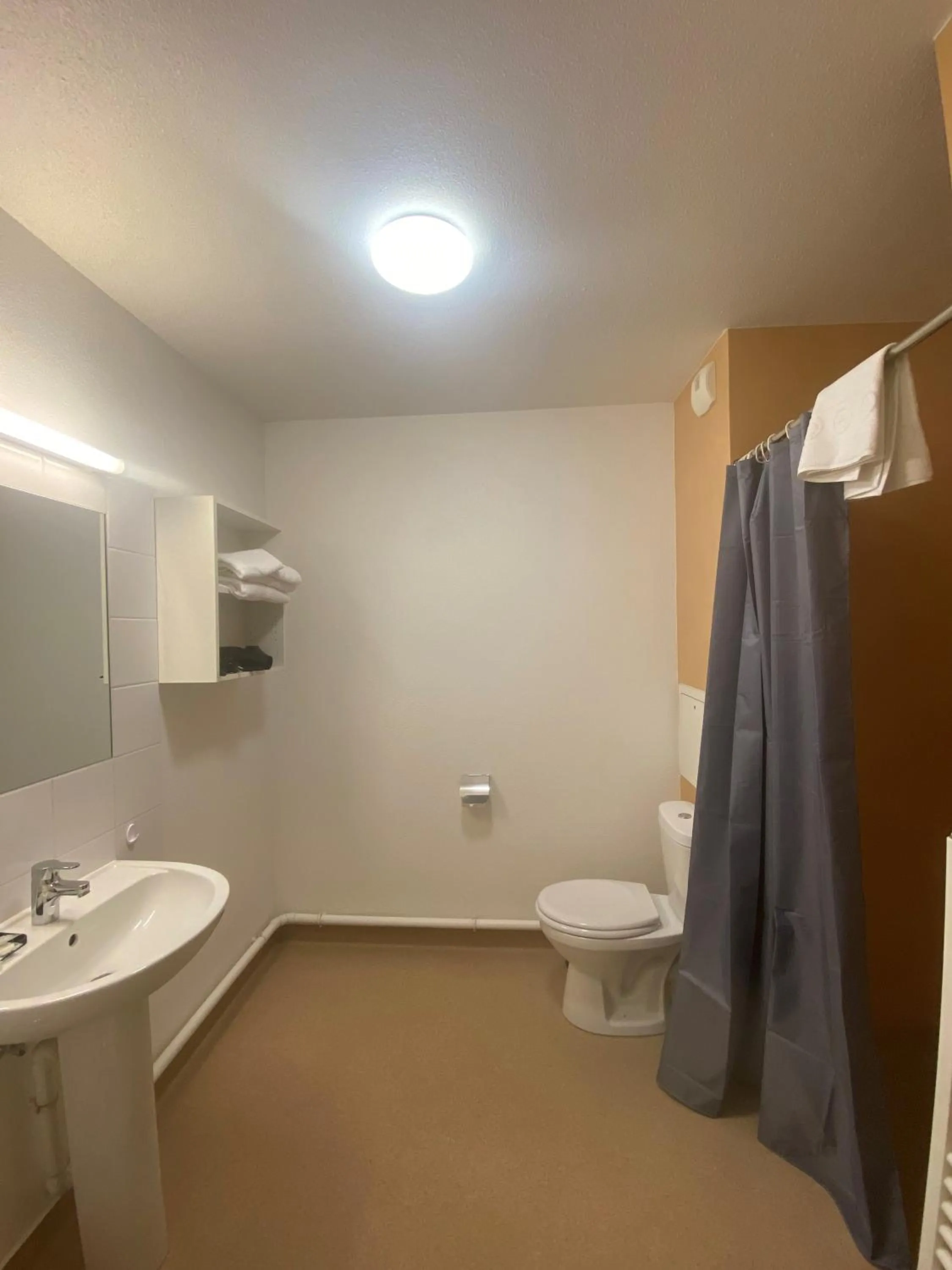 Bathroom in Apparteo Strasbourg