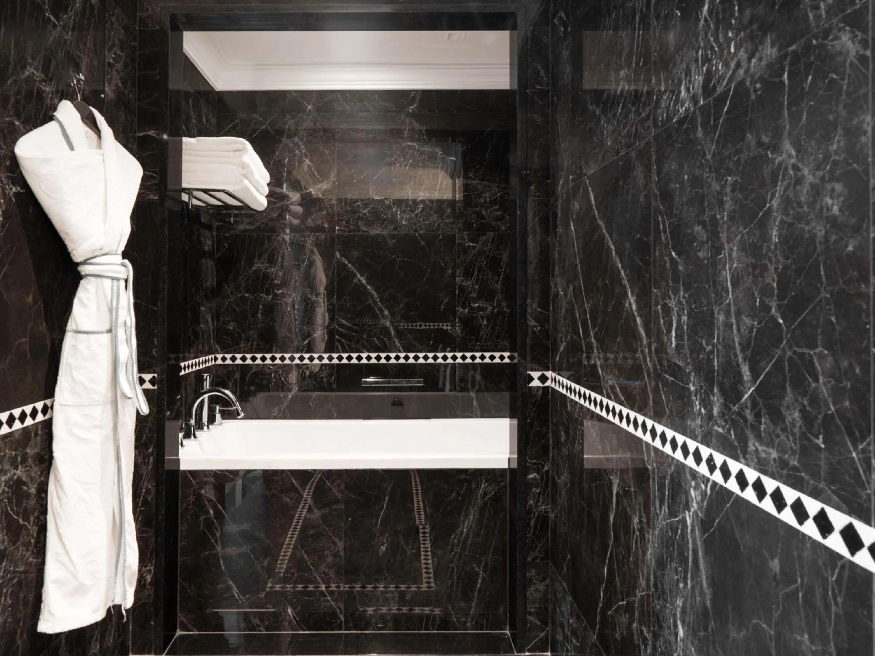 Bedroom in Sofitel Marrakech Palais Impérial & Spa