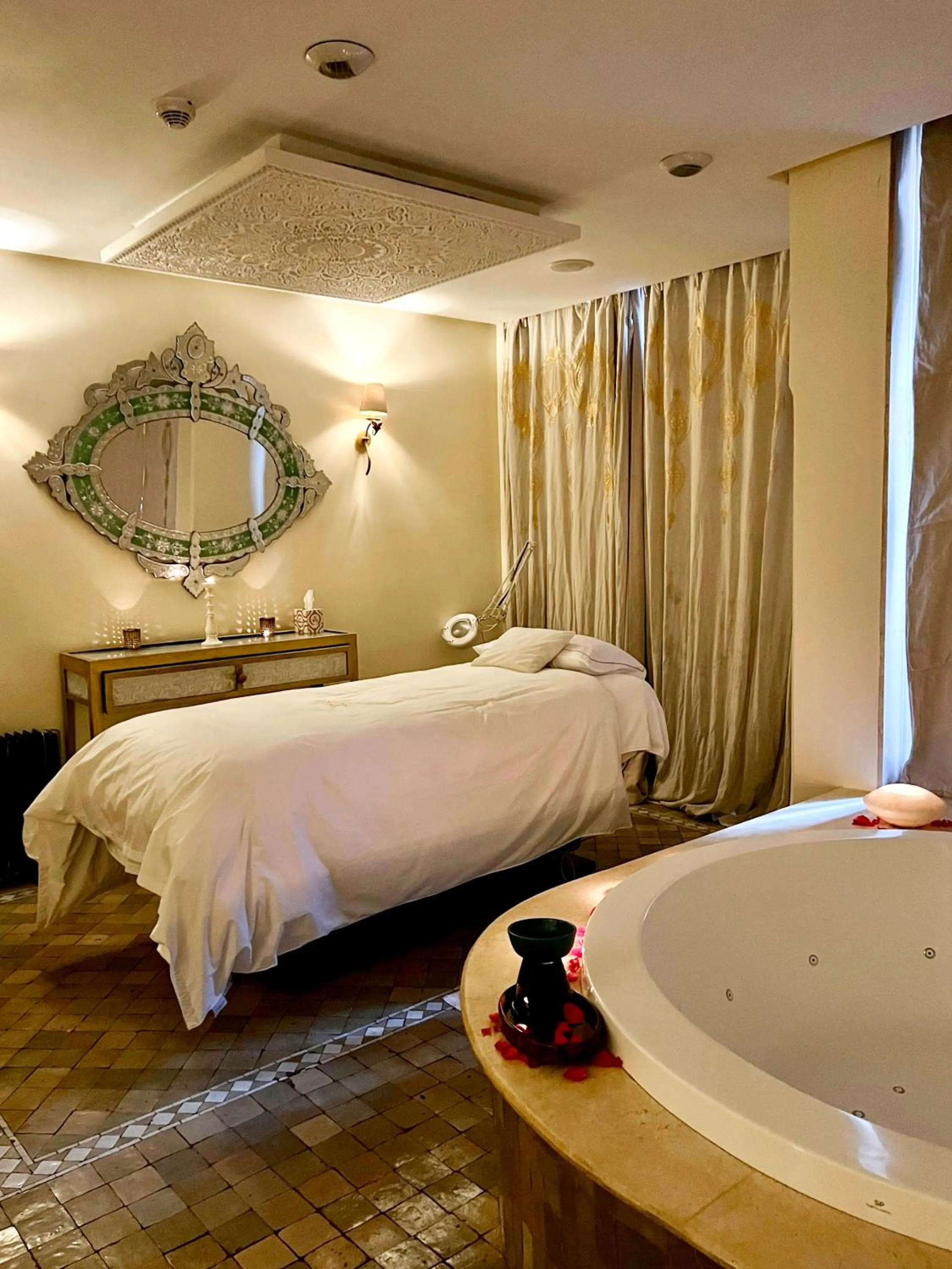 Spa and wellness centre/facilities, Bed in Sofitel Marrakech Palais Impérial & Spa