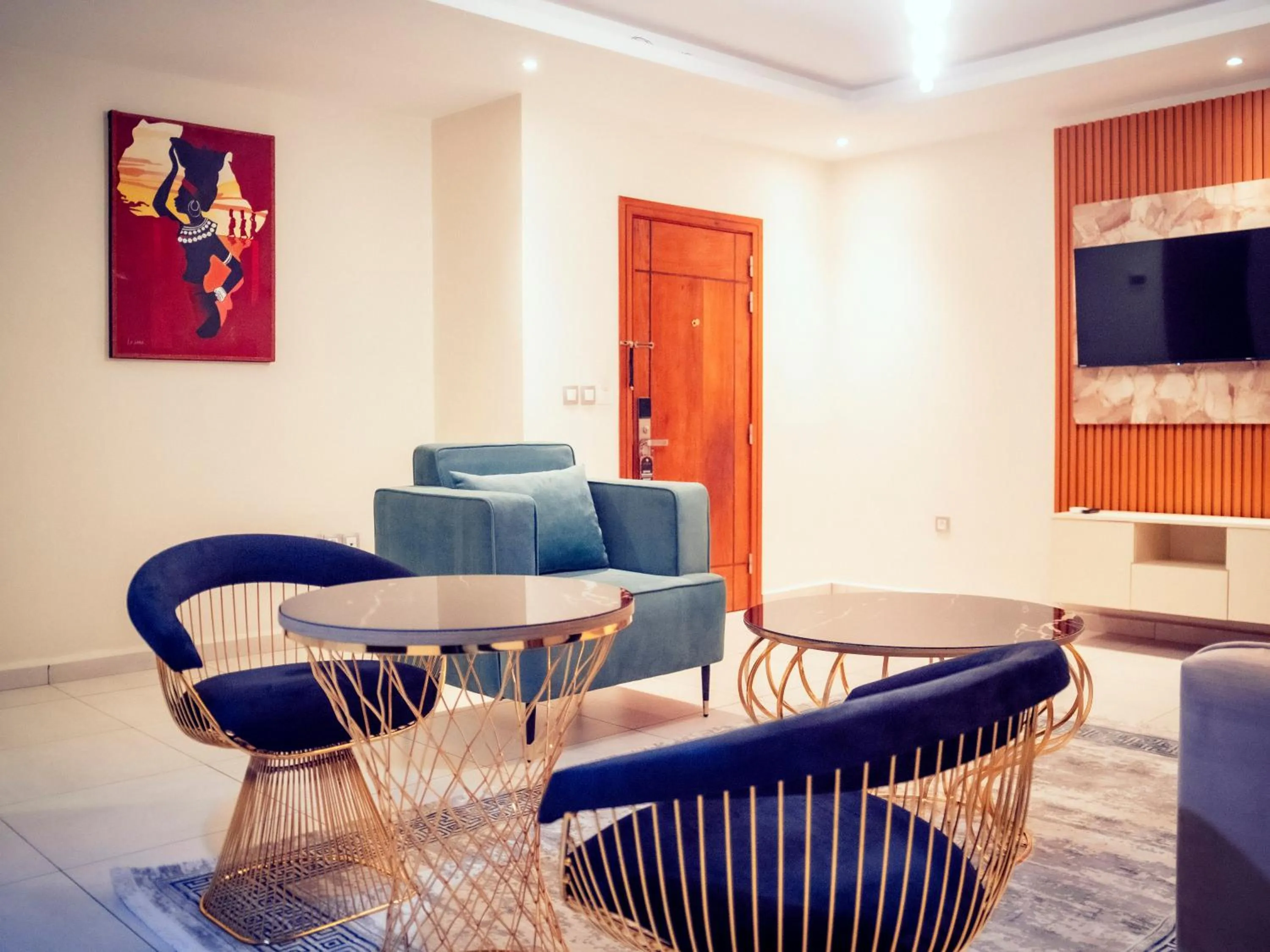 Living room, Seating Area in Geneva Hotel