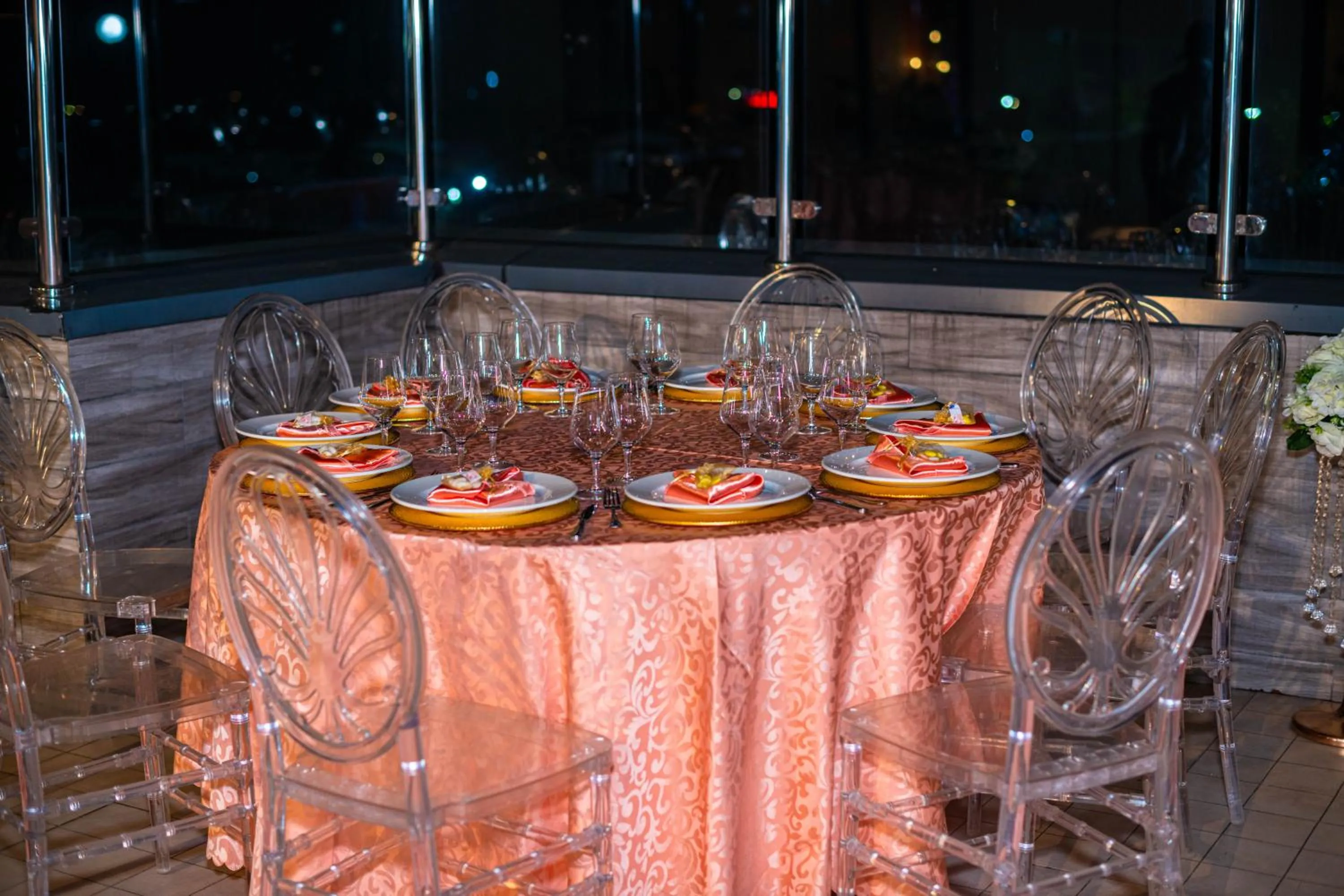 Patio in Geneva Hotel