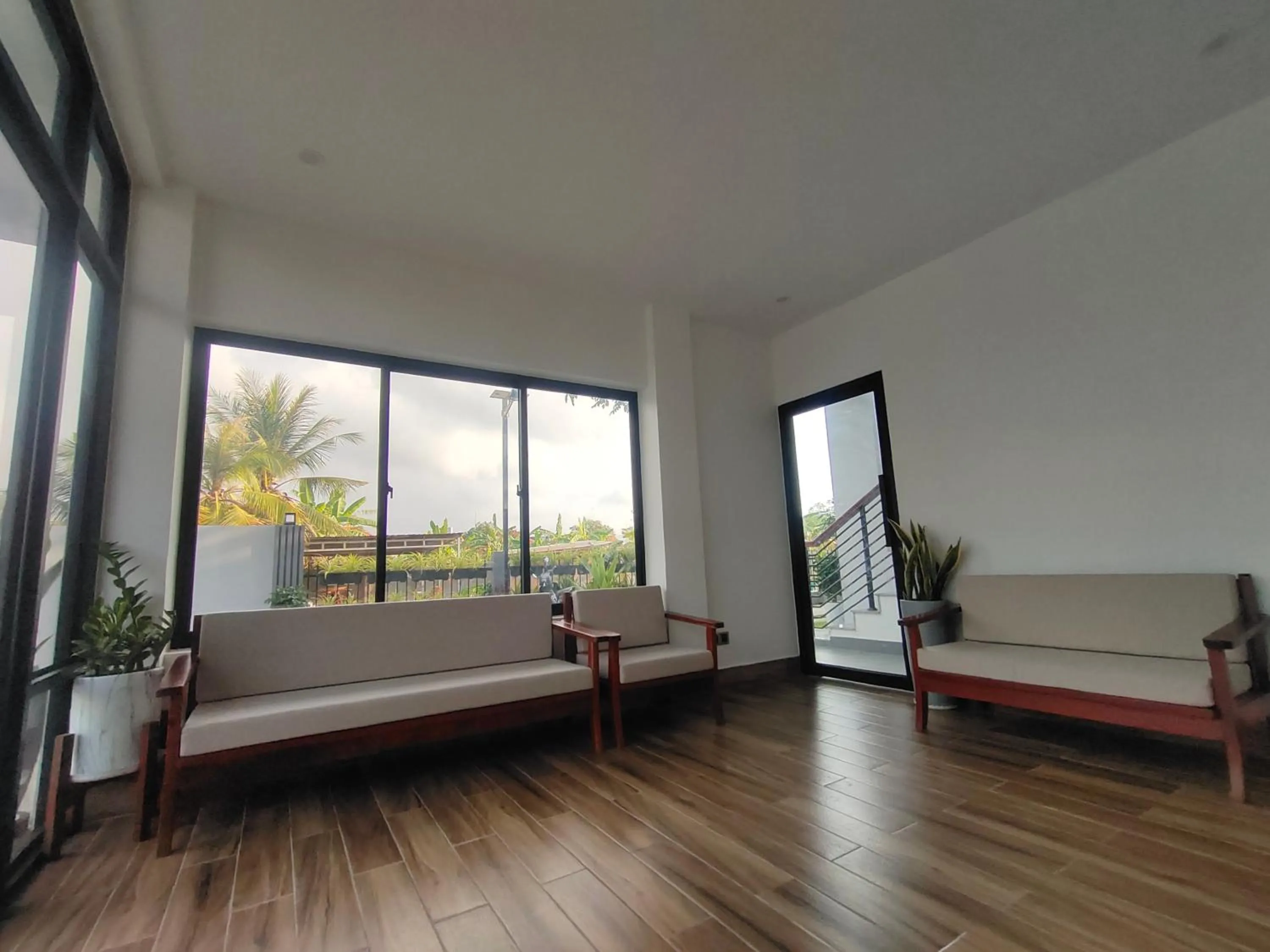 Lobby or reception in H&M Boutique